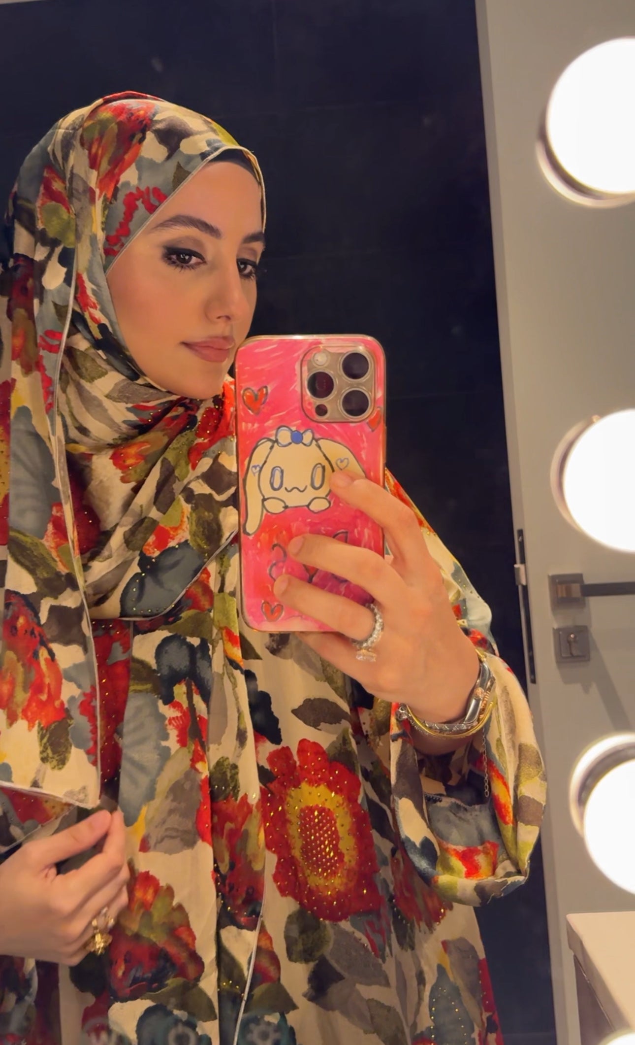 Red 🌹 floral Abayah with matching scarf