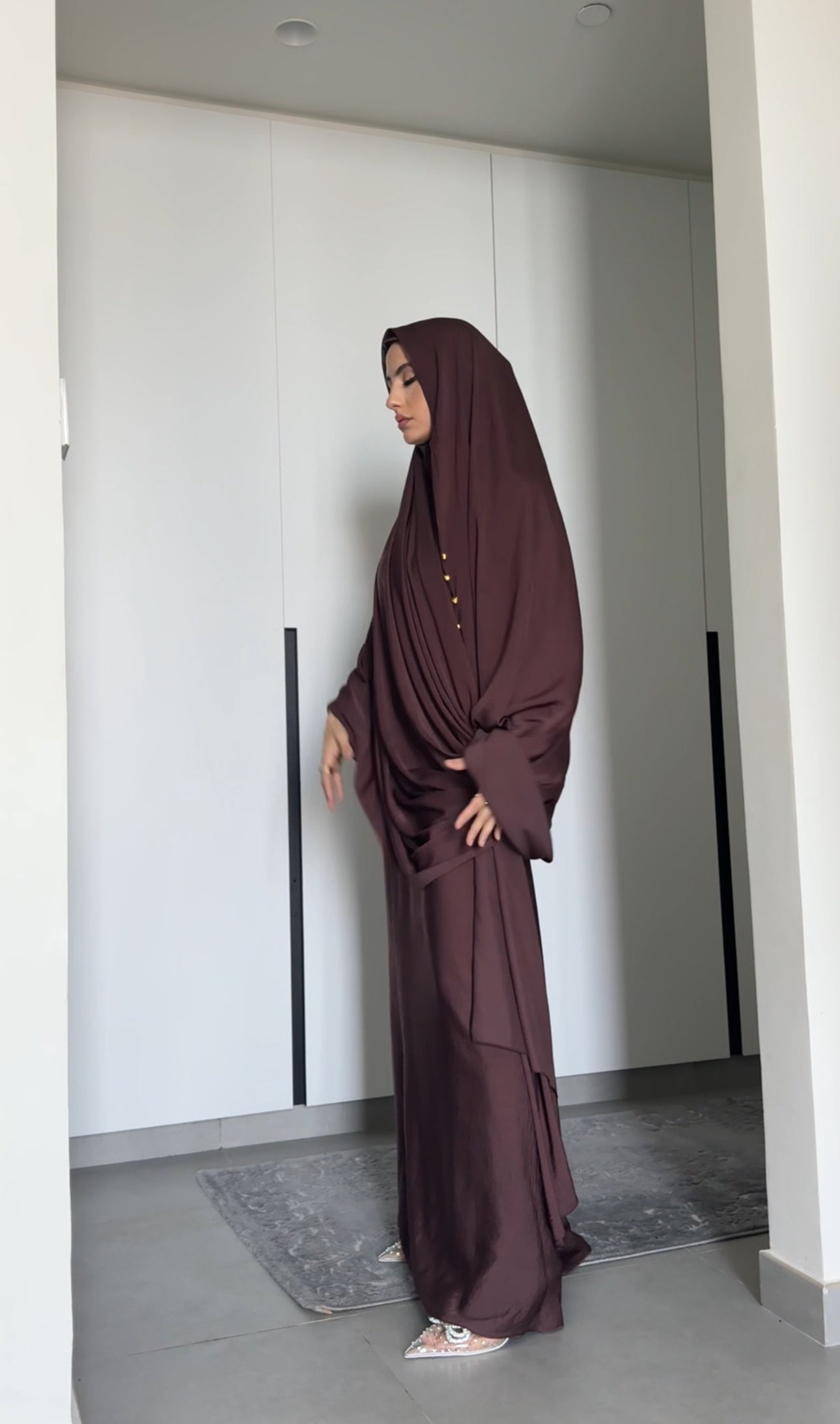 Anna Brown Long Scarf Abayah