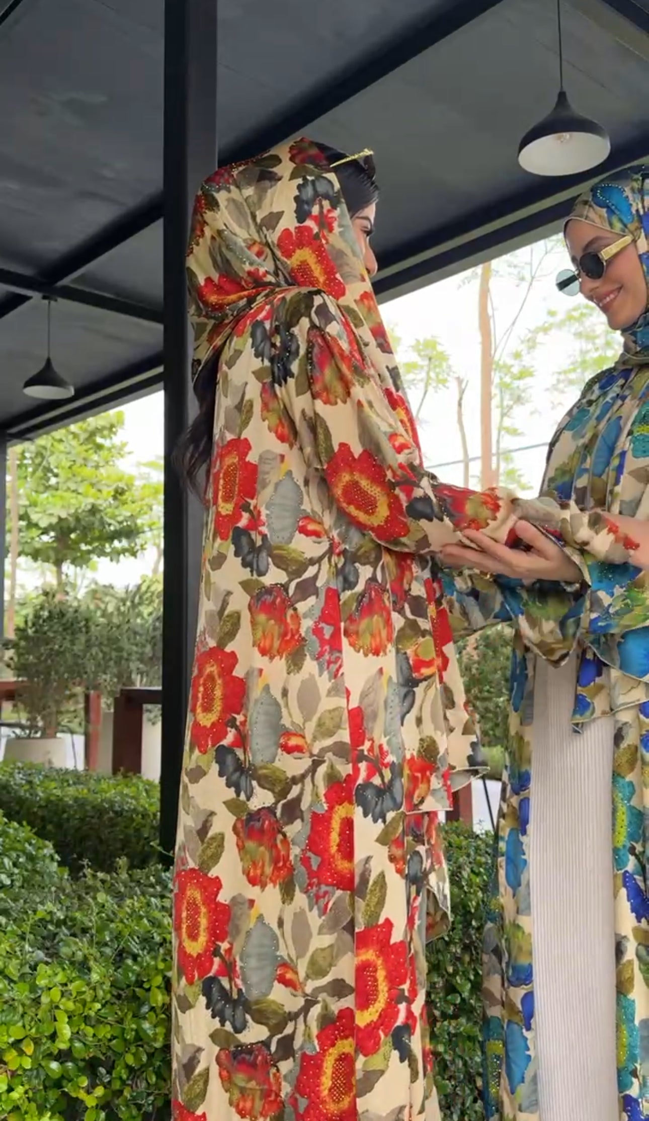Blue 🦋 floral Abayah with matching scarf