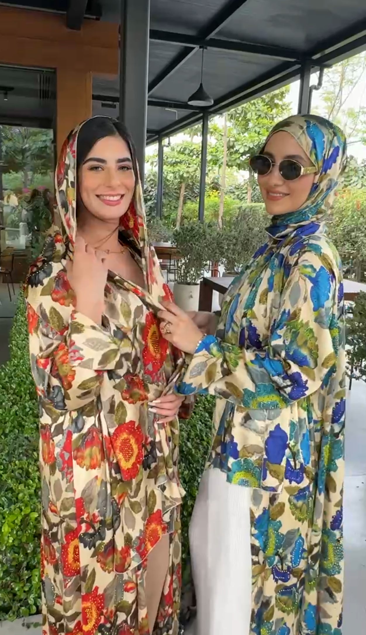 Blue 🦋 floral Abayah with matching scarf