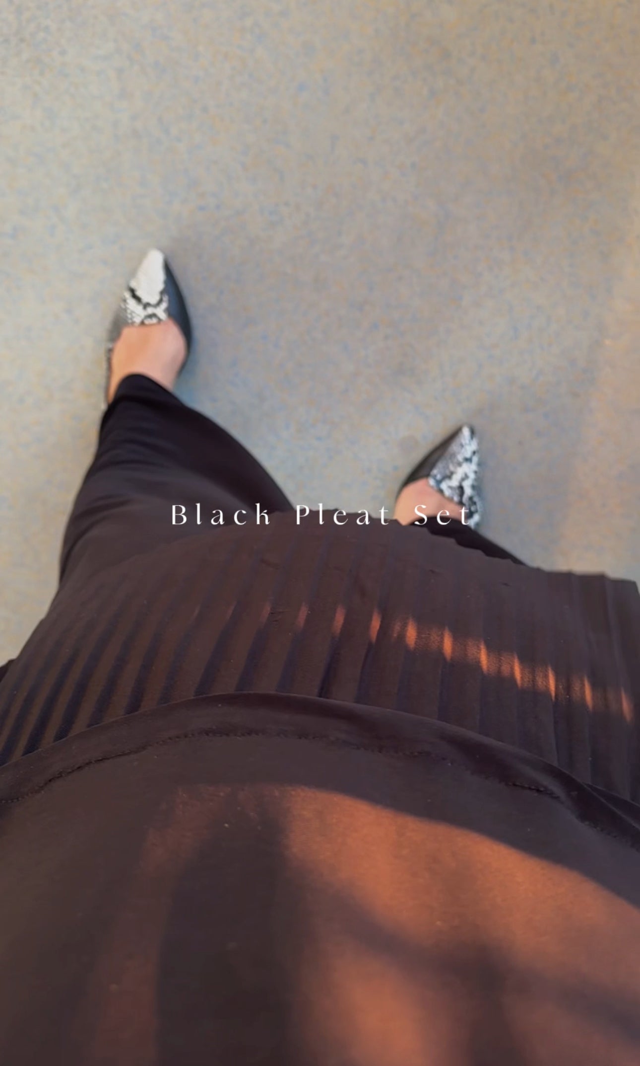 Black pleat stretch fabric set