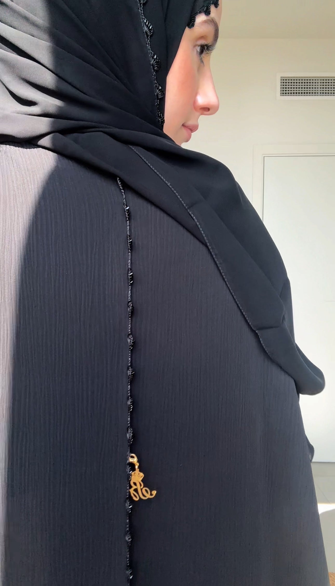 Black Zoom Abayah with Embrodiery detail
