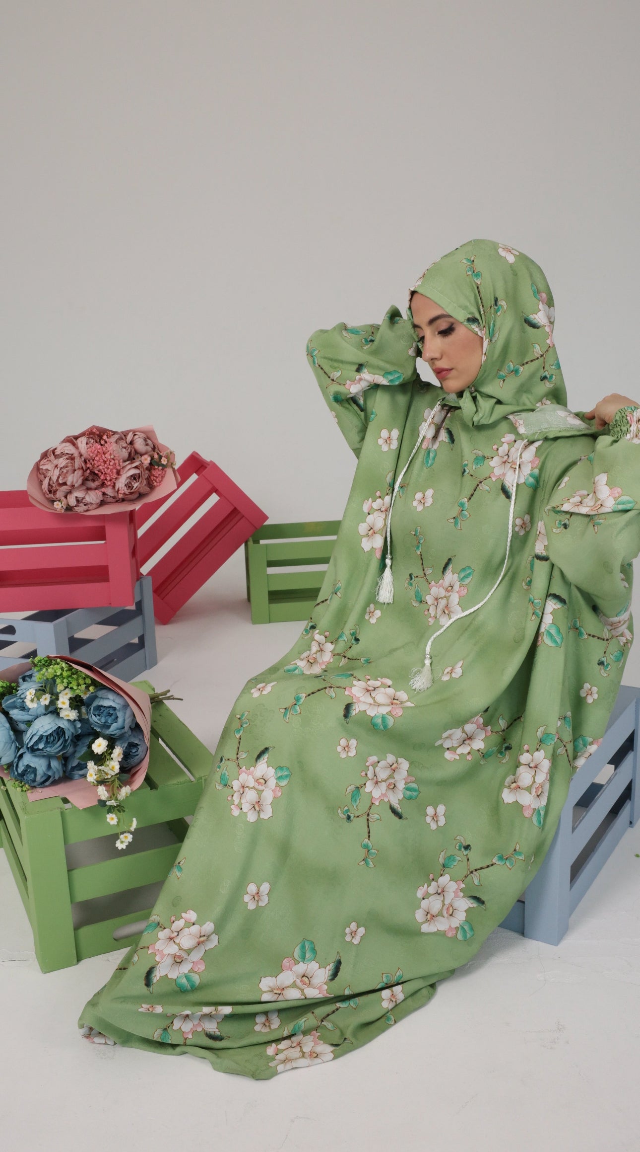 Blue and white orchid burqa