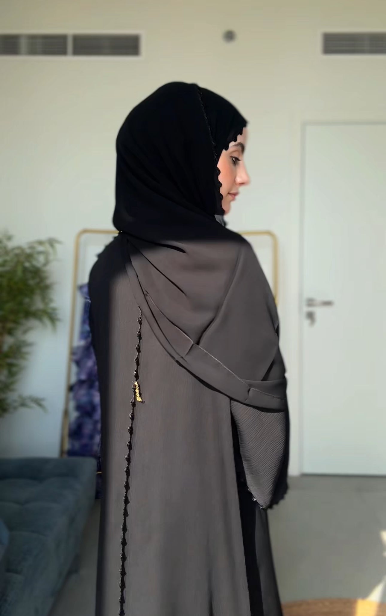 Black Zoom Abayah with Embrodiery detail