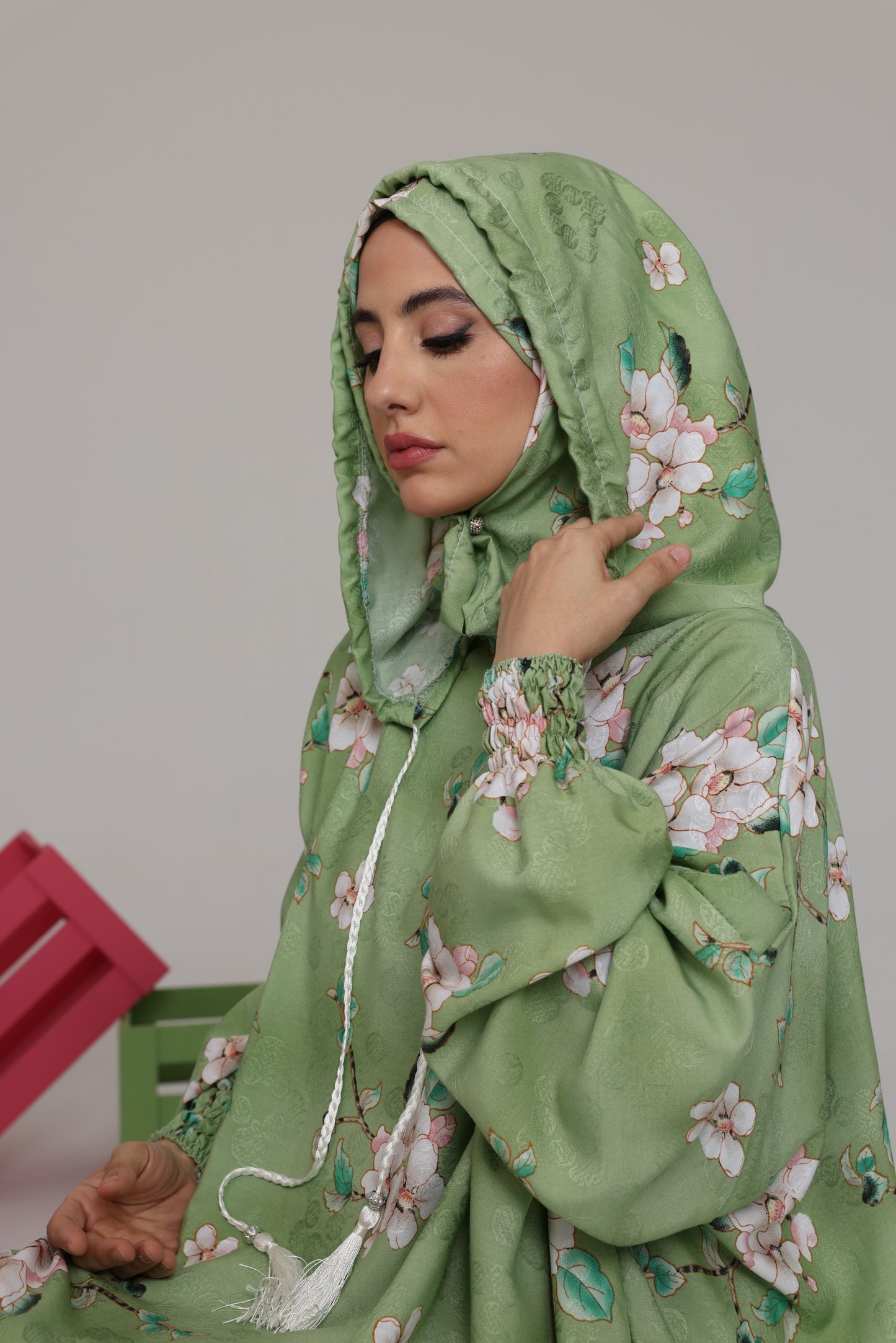 Blue and white orchid burqa