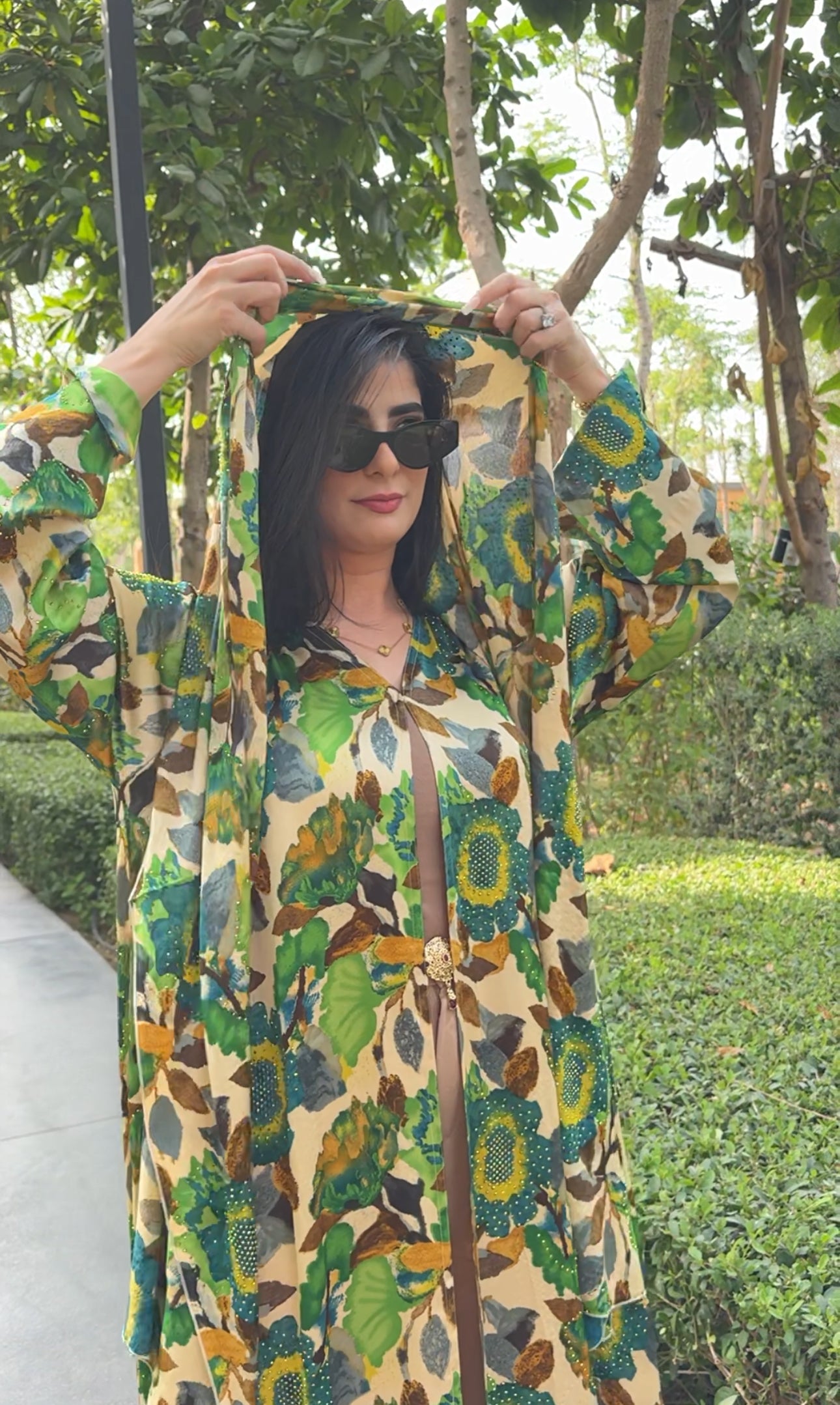 Green 🍏 floral Abayah with matching scarf