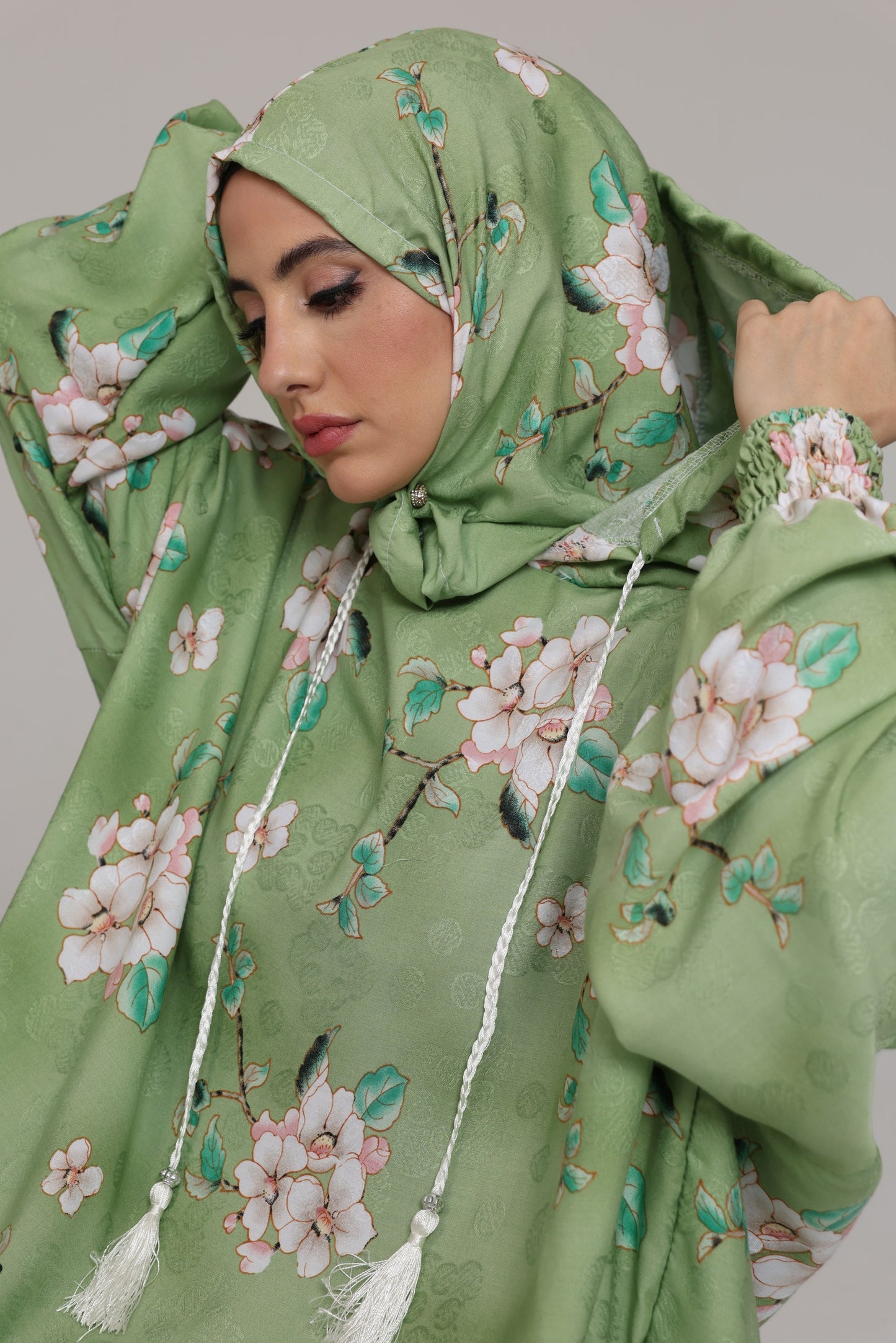 Blue and white orchid burqa