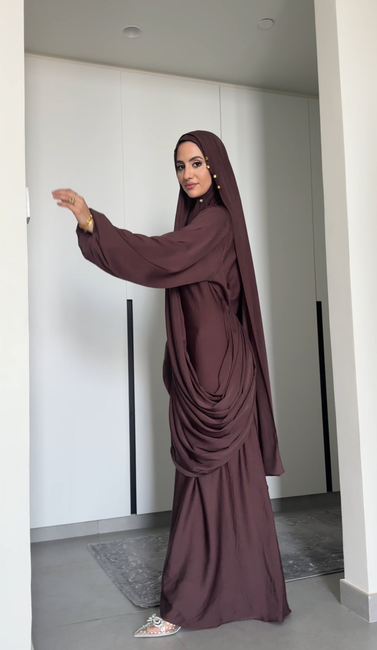 Anna Brown Long Scarf Abayah