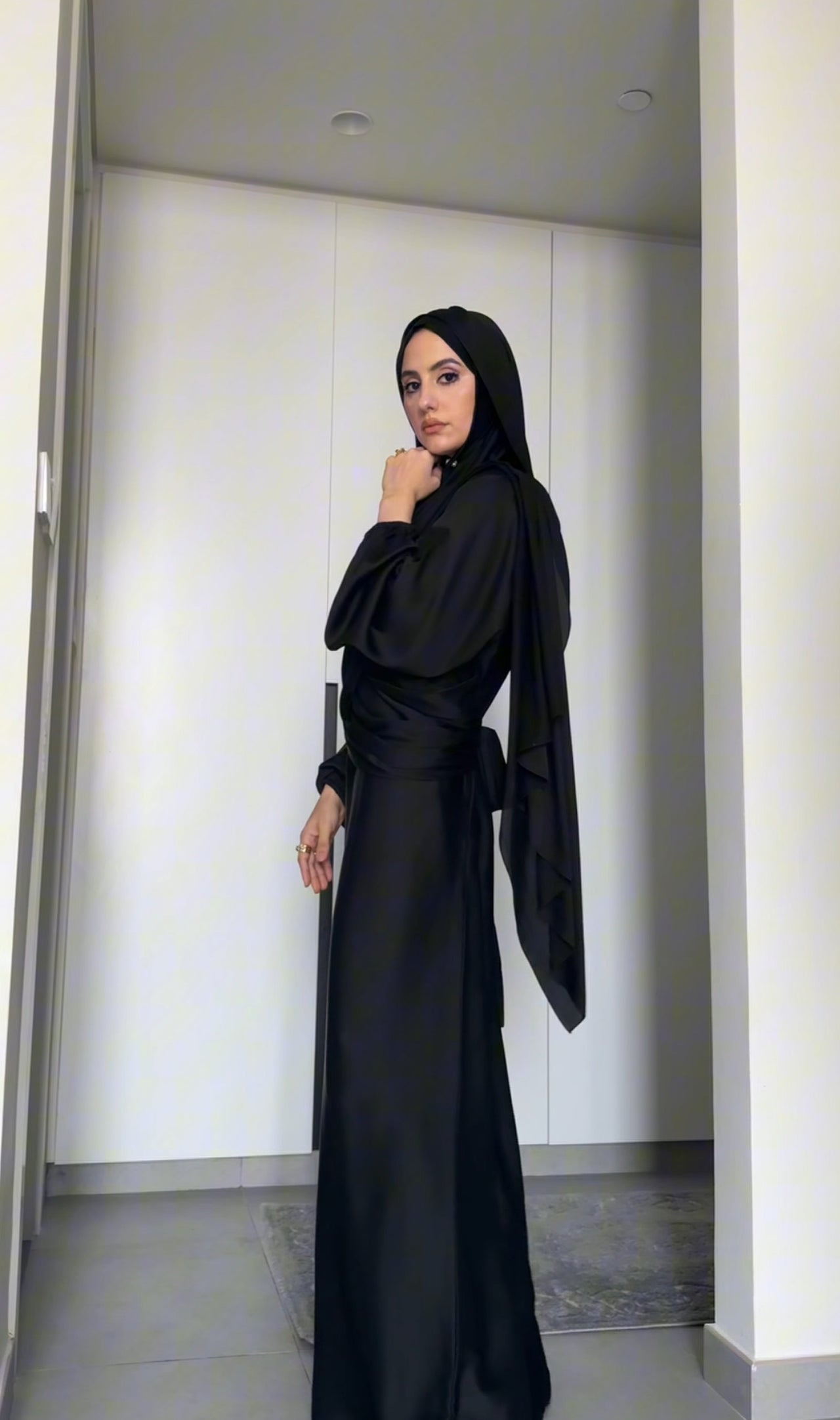 Sheikha Ameerah in Black Long Scarf Abayah