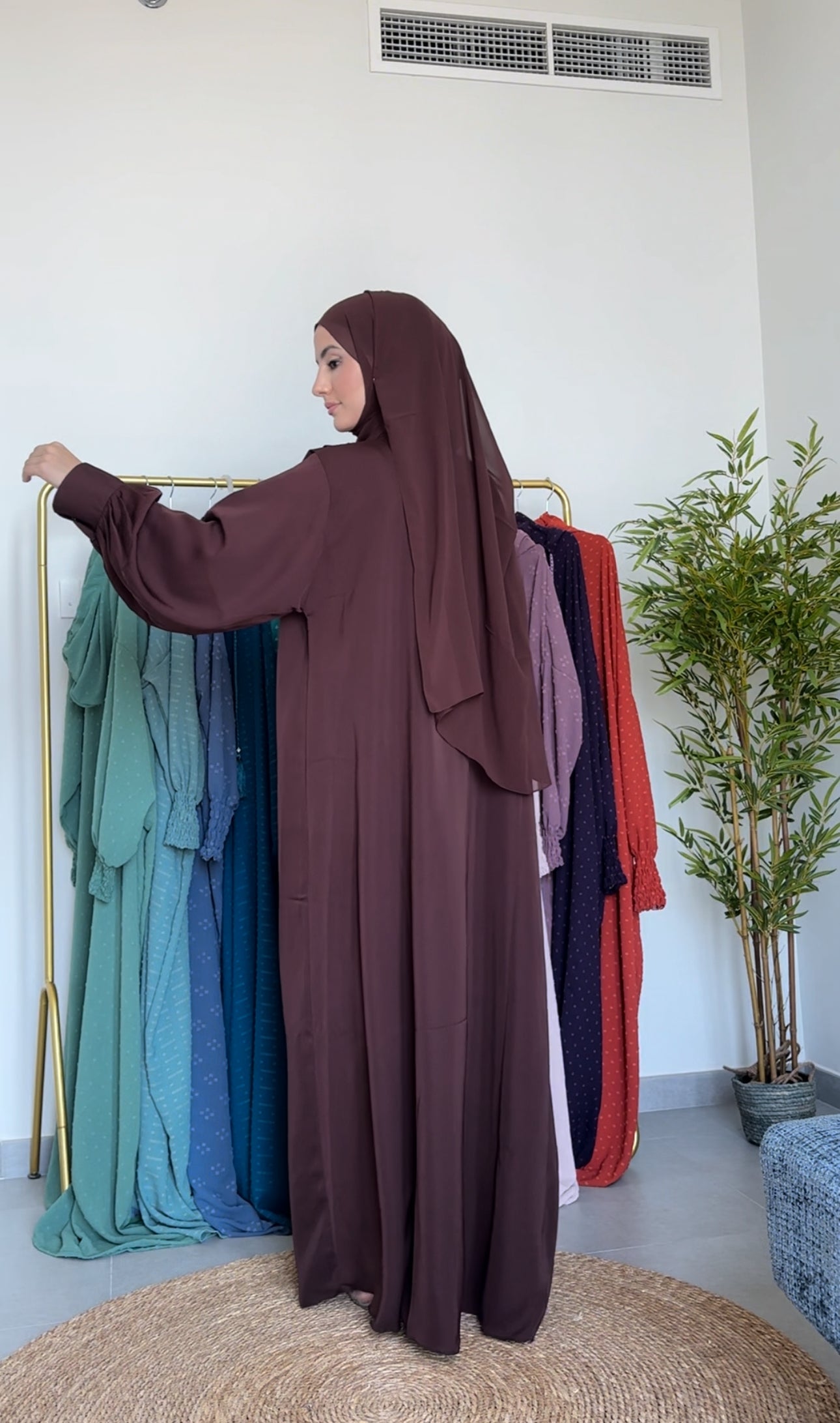 Brown 2 piece abayah with scarf