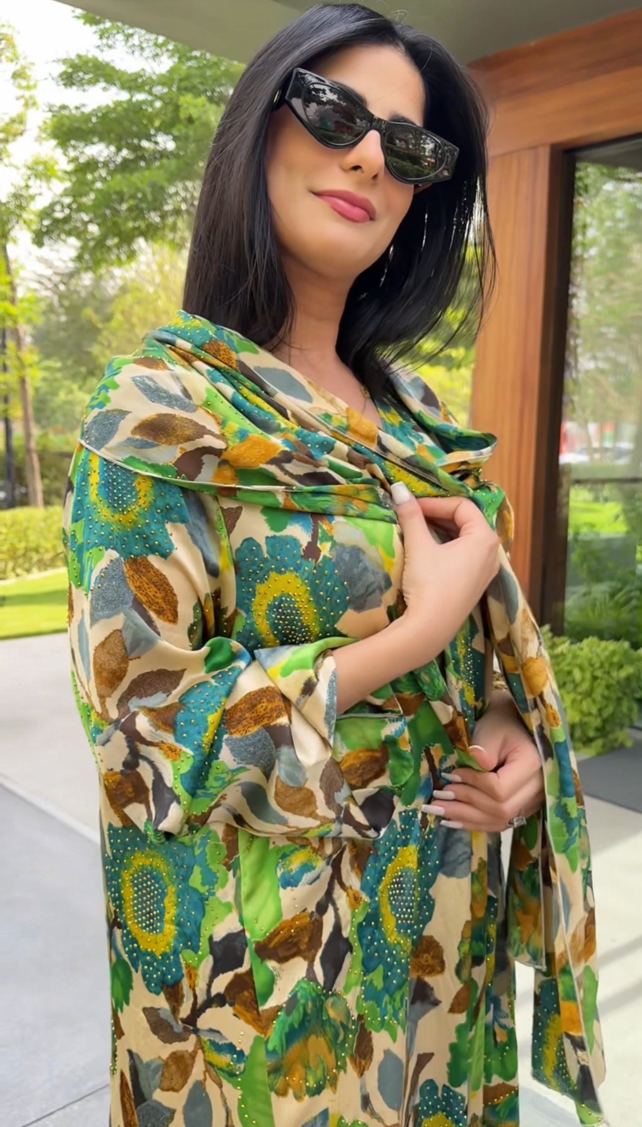 Green 🍏 floral Abayah with matching scarf
