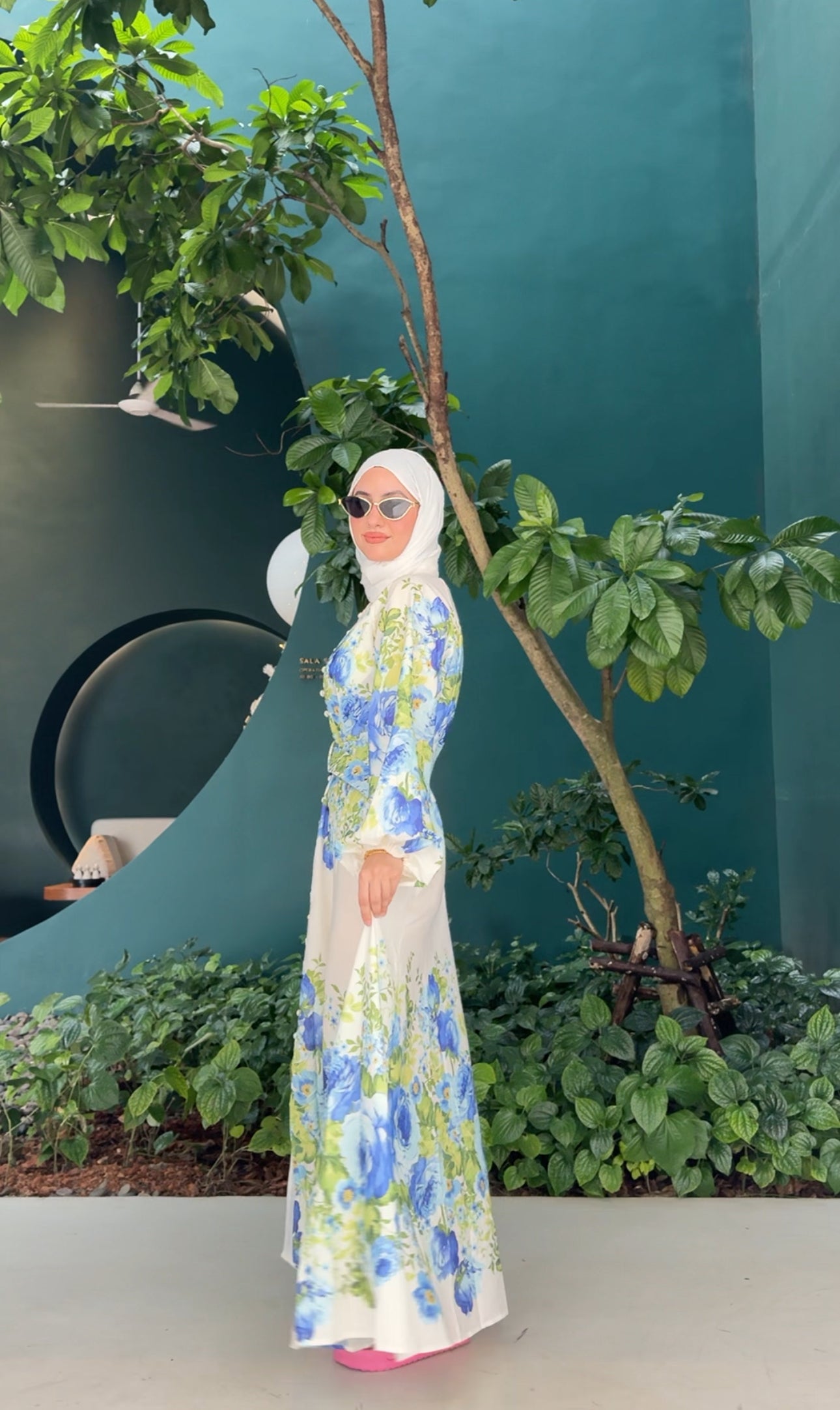 Blue and white floral 🦋 Eid dress
