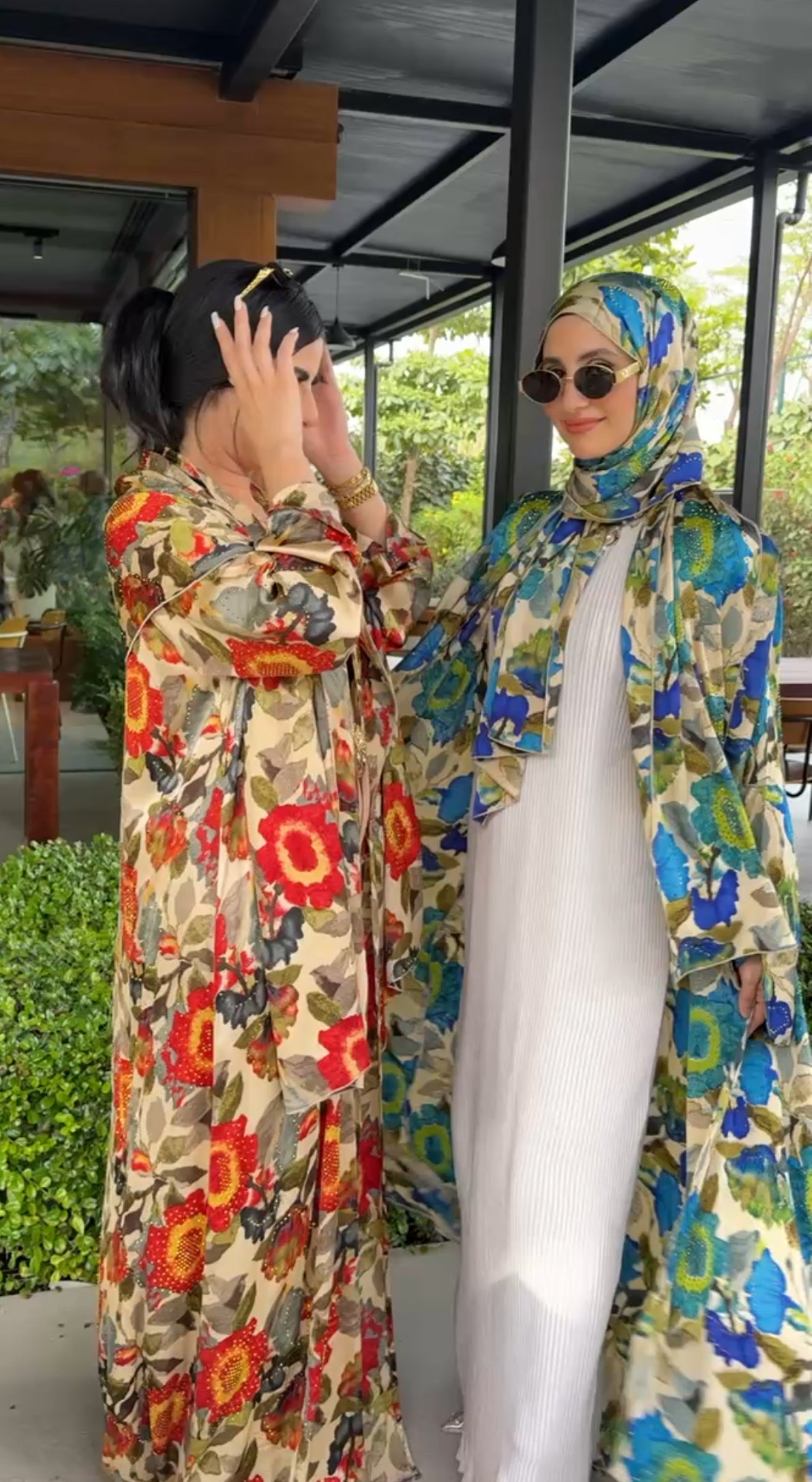Blue 🦋 floral Abayah with matching scarf