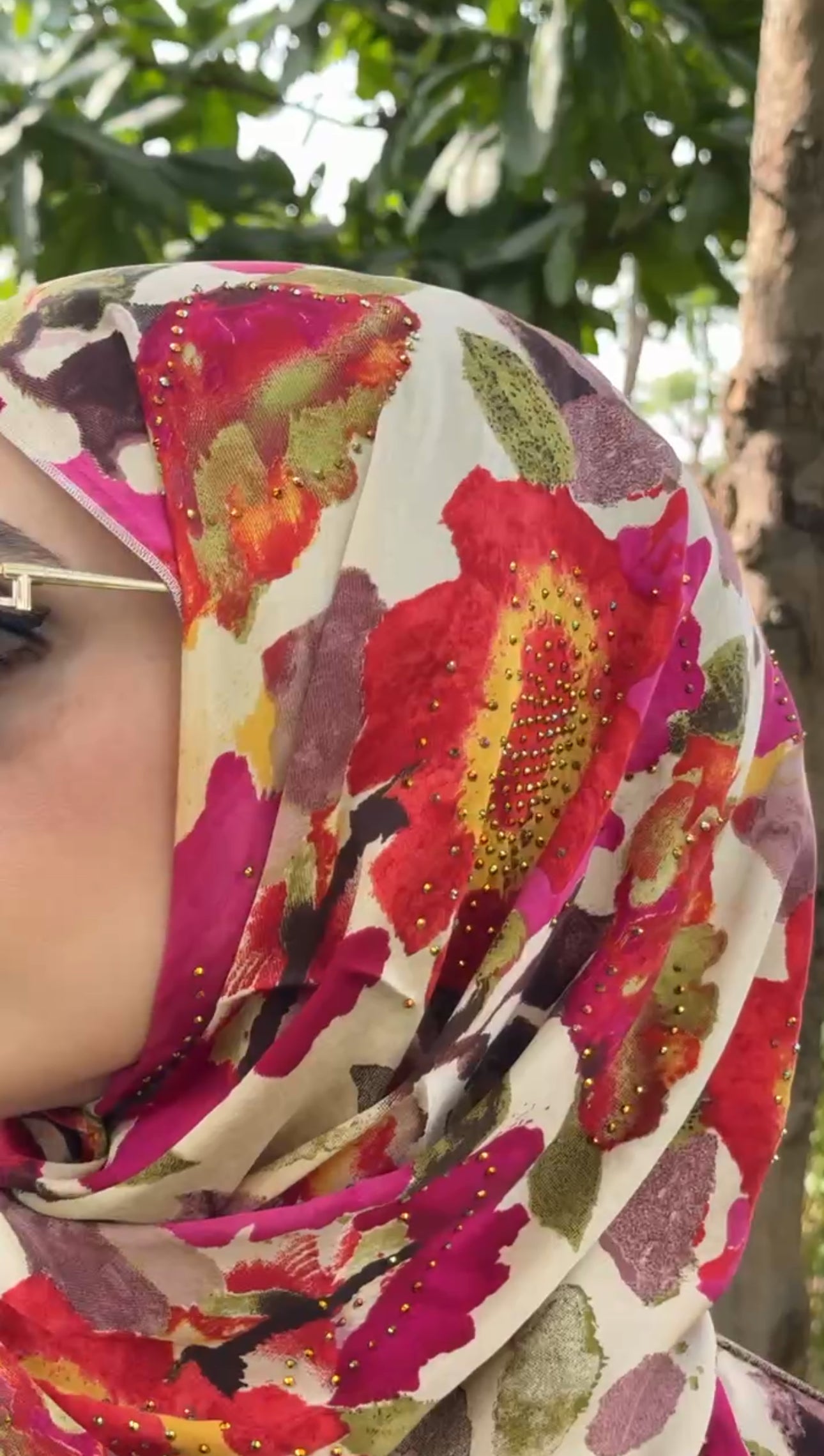 Pink 🌸 floral Abayah with matching scarf