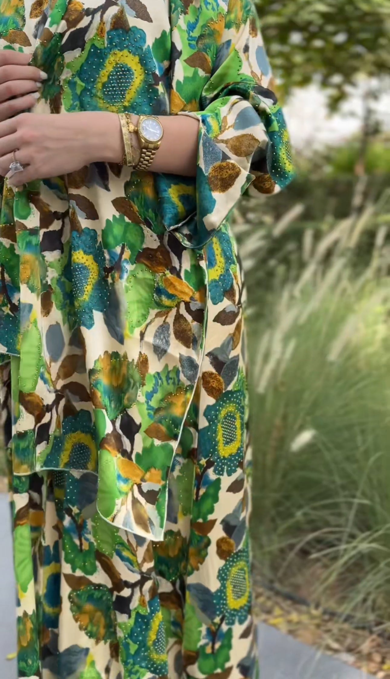 Green 🍏 floral Abayah with matching scarf