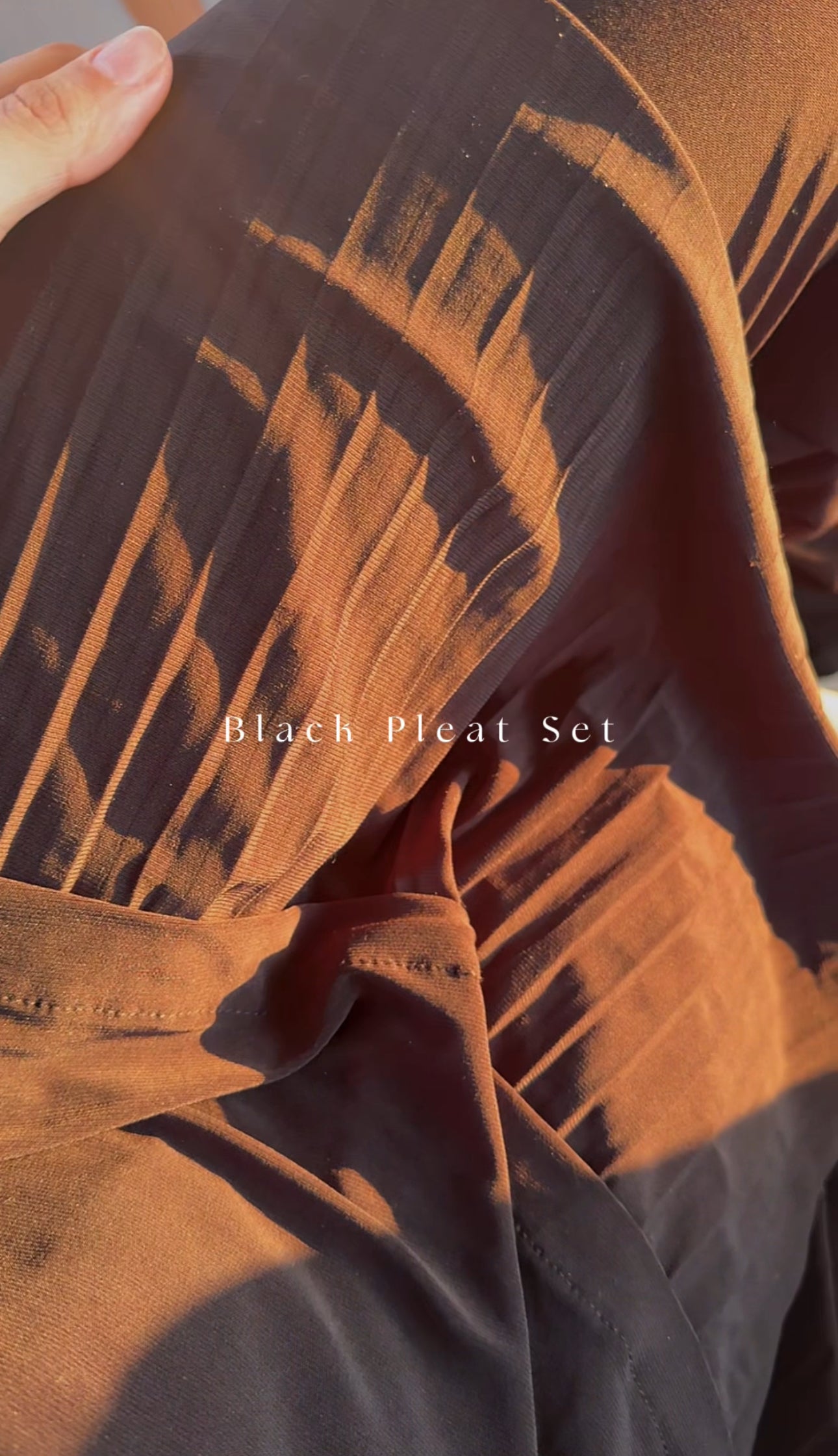 Black pleat stretch fabric set