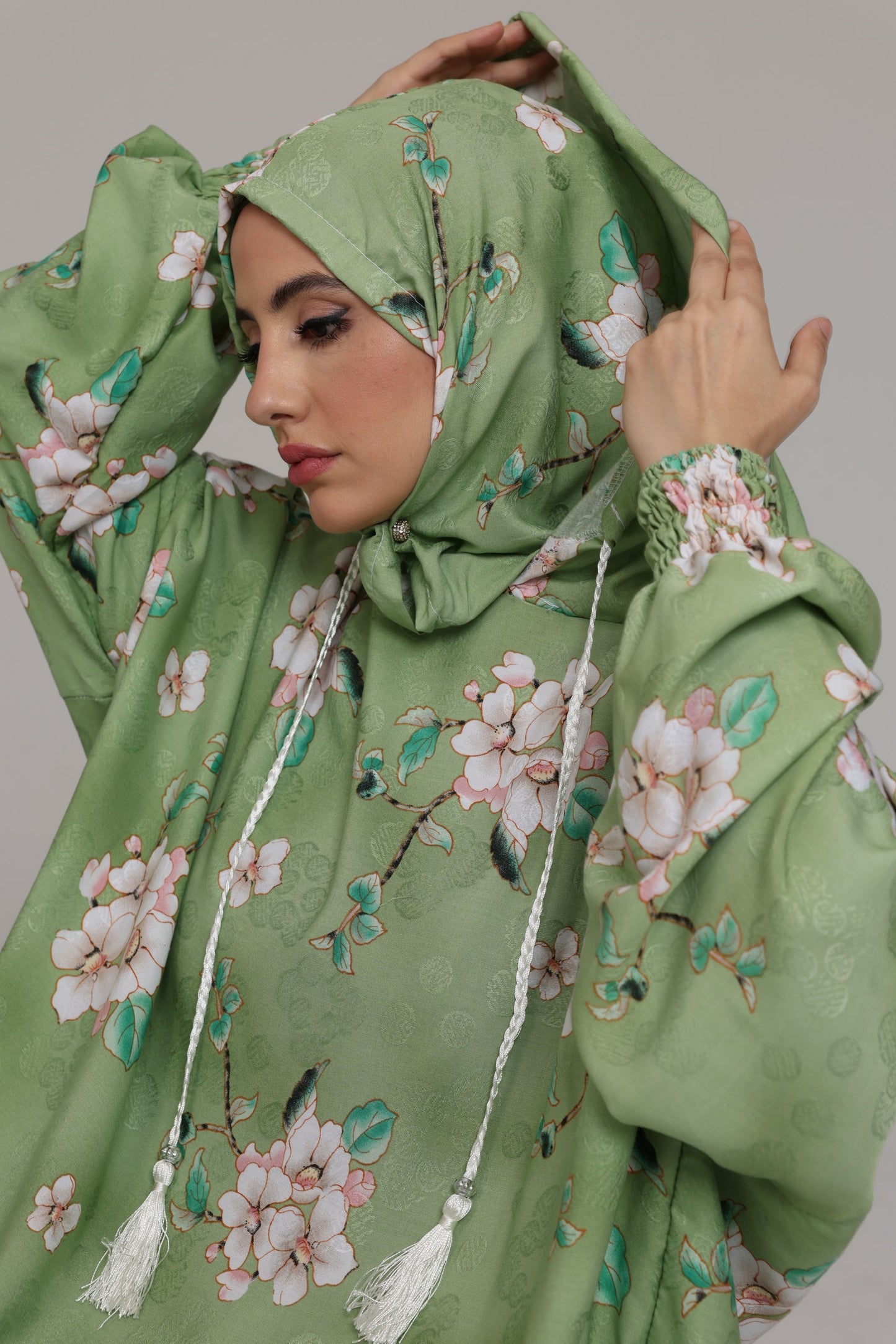 Blue and white orchid burqa