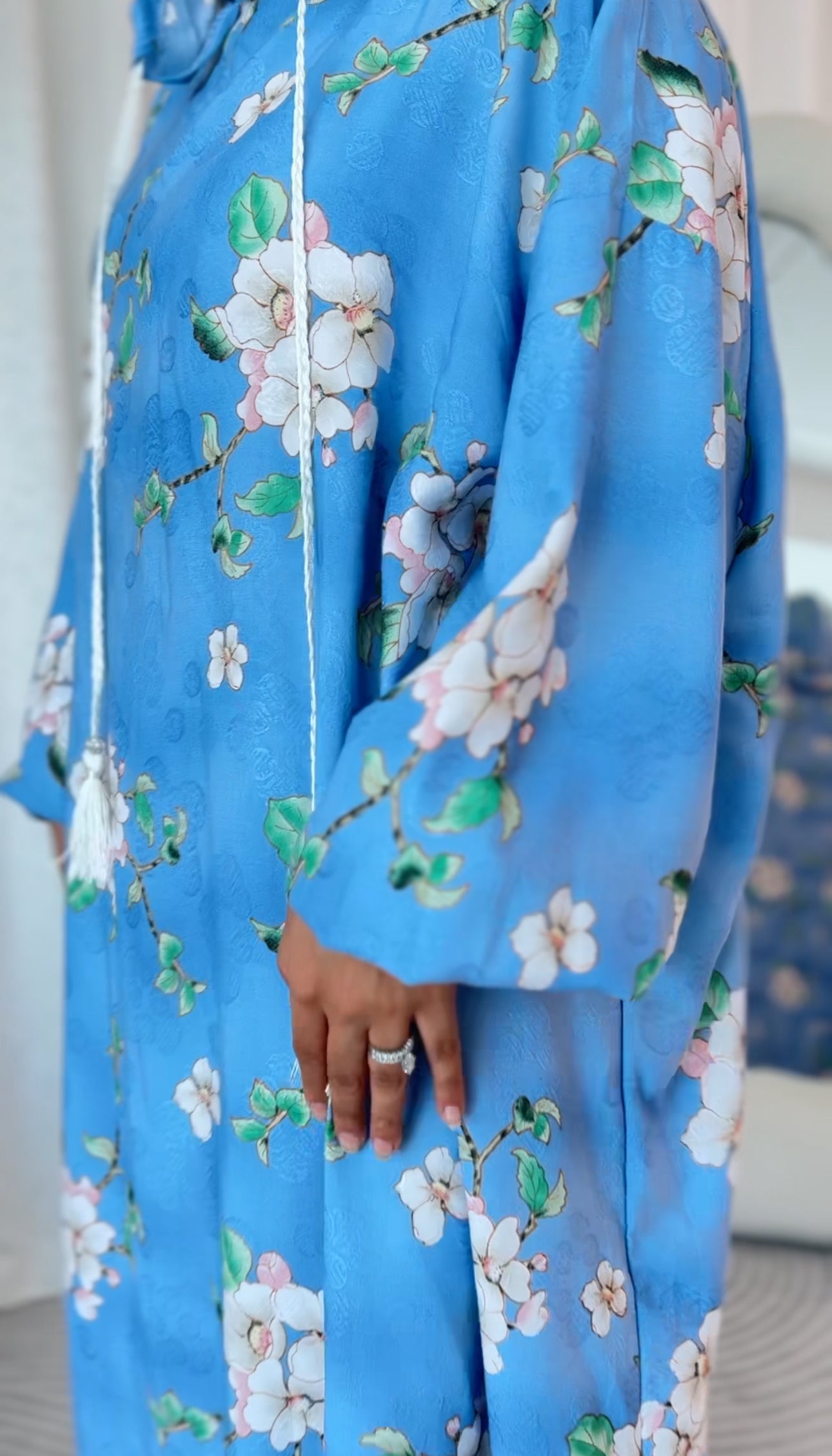 Blue and white orchid burqa