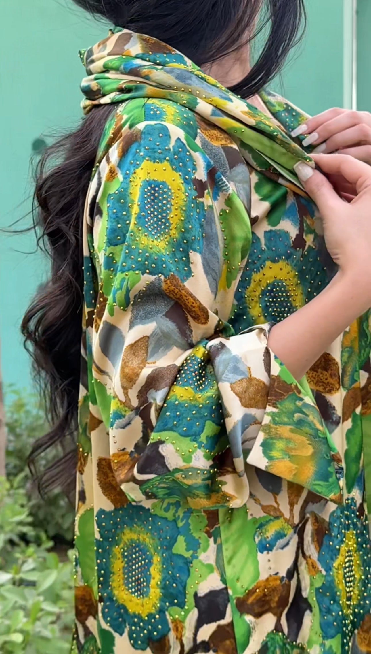 Green 🍏 floral Abayah with matching scarf