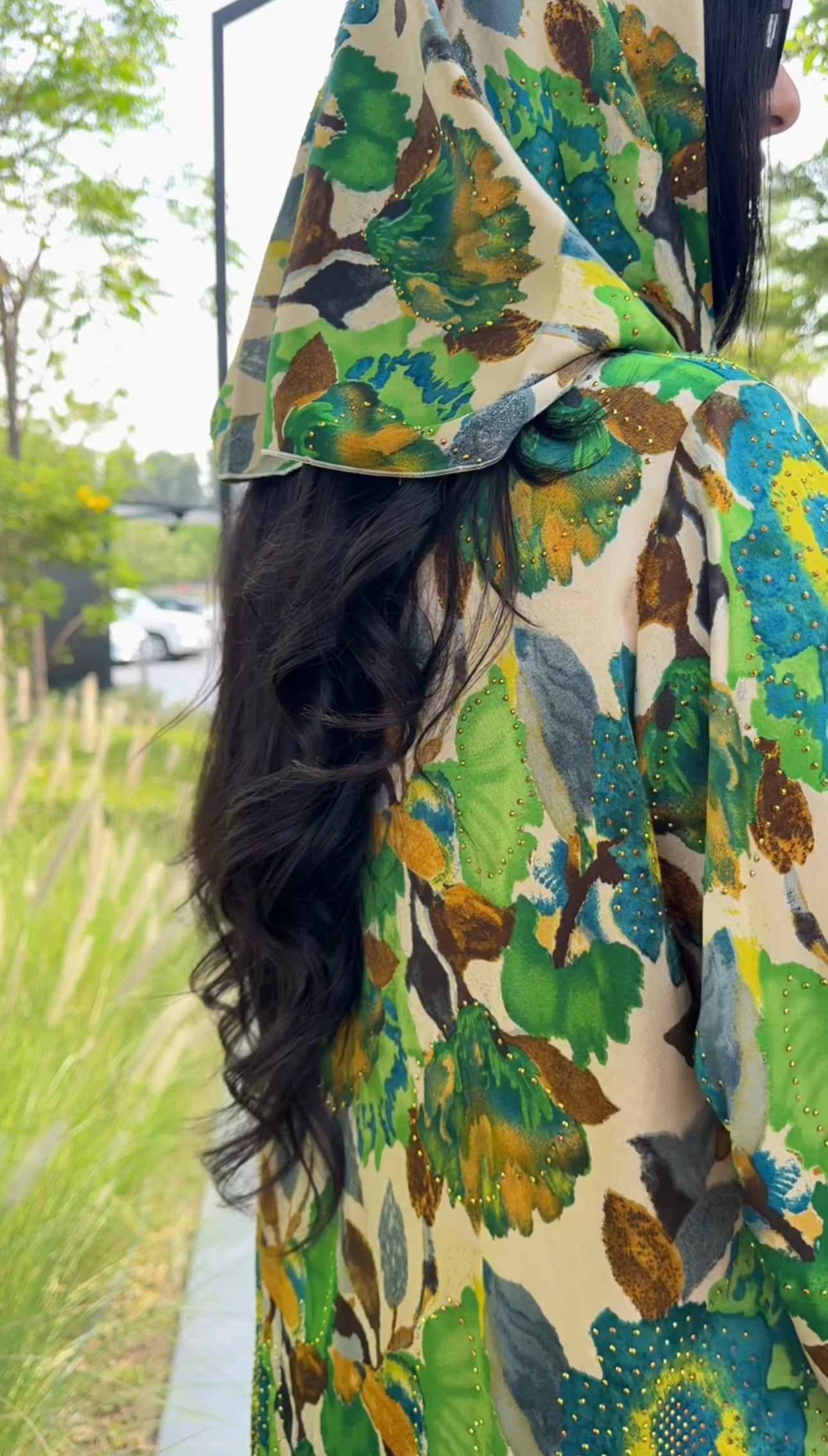 Green 🍏 floral Abayah with matching scarf