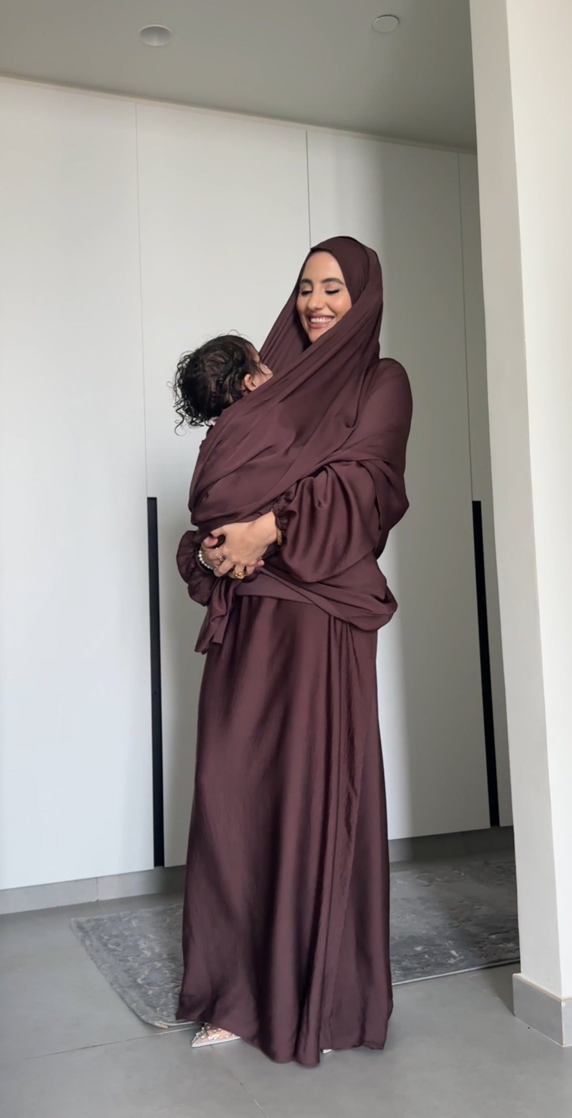 Anna Brown Long Scarf Abayah
