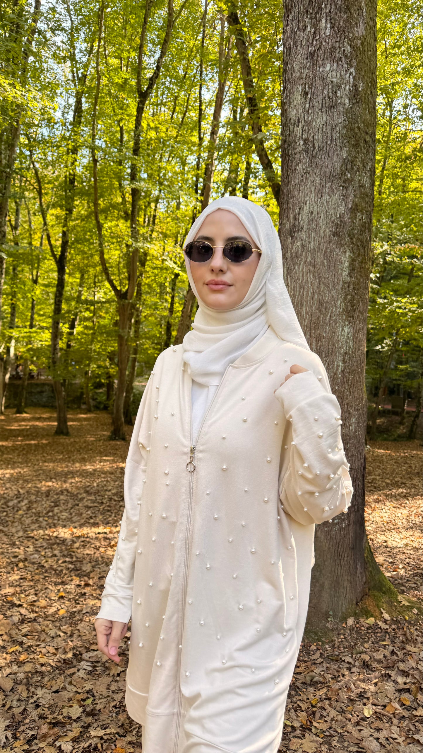 The Betul Set - Beige cotton tracksuit set with pearls and zipper in the front
