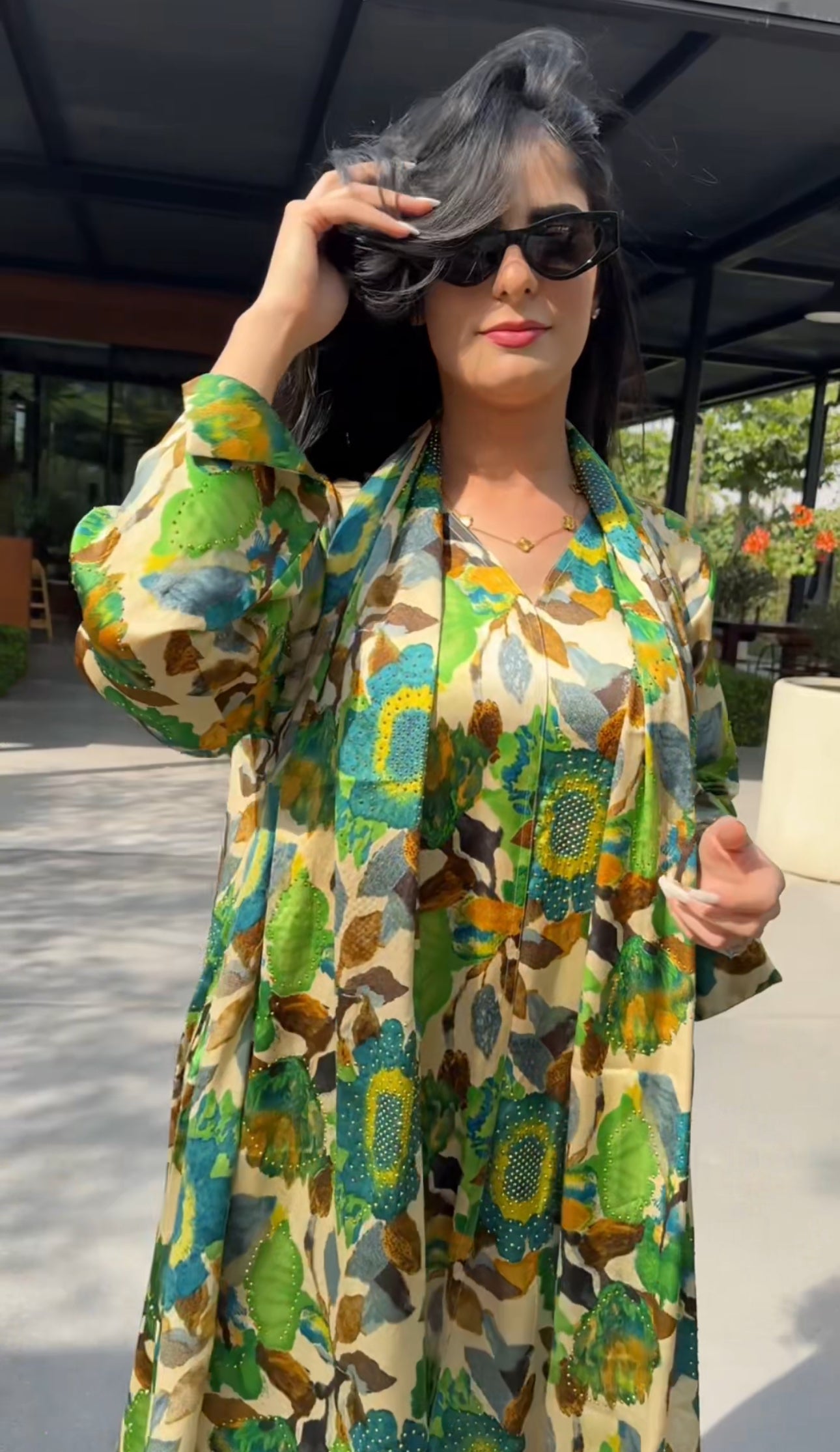 Green 🍏 floral Abayah with matching scarf