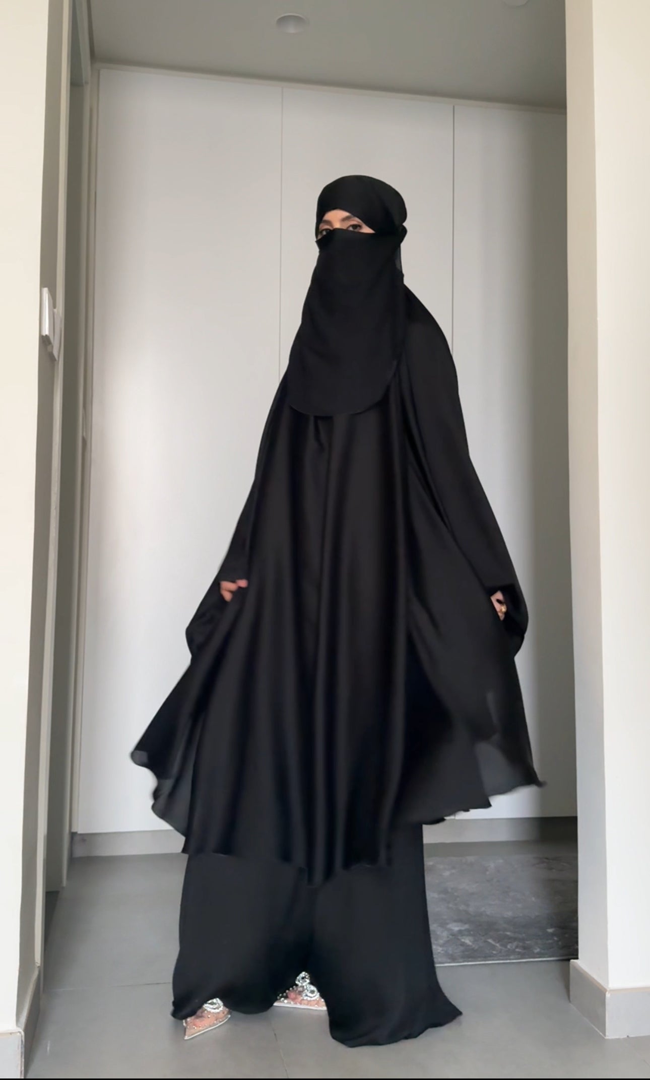 Two Piece Black Khimar, with long scarf and short sleeve inner