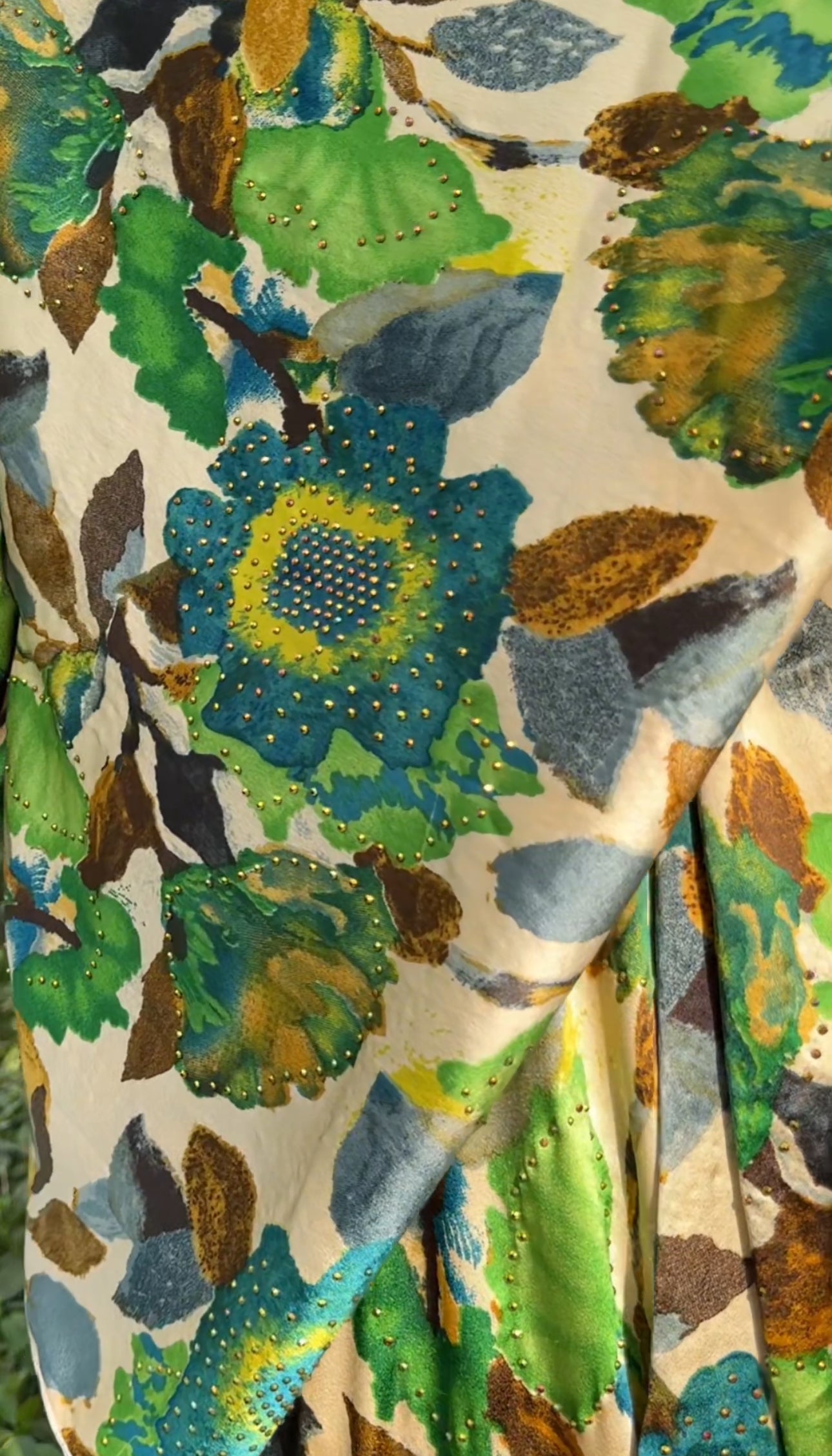Green 🍏 floral Abayah with matching scarf
