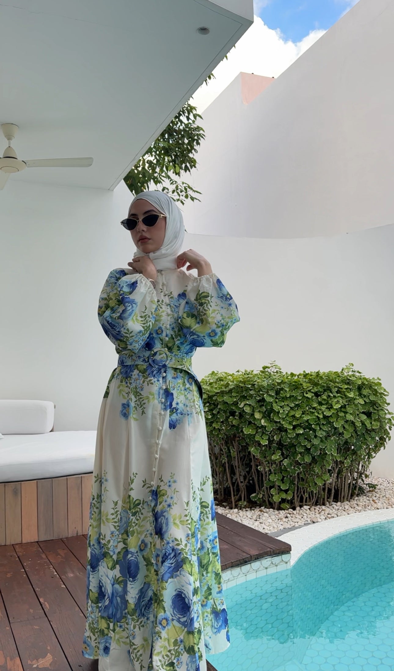 Blue and white floral 🦋 Eid dress
