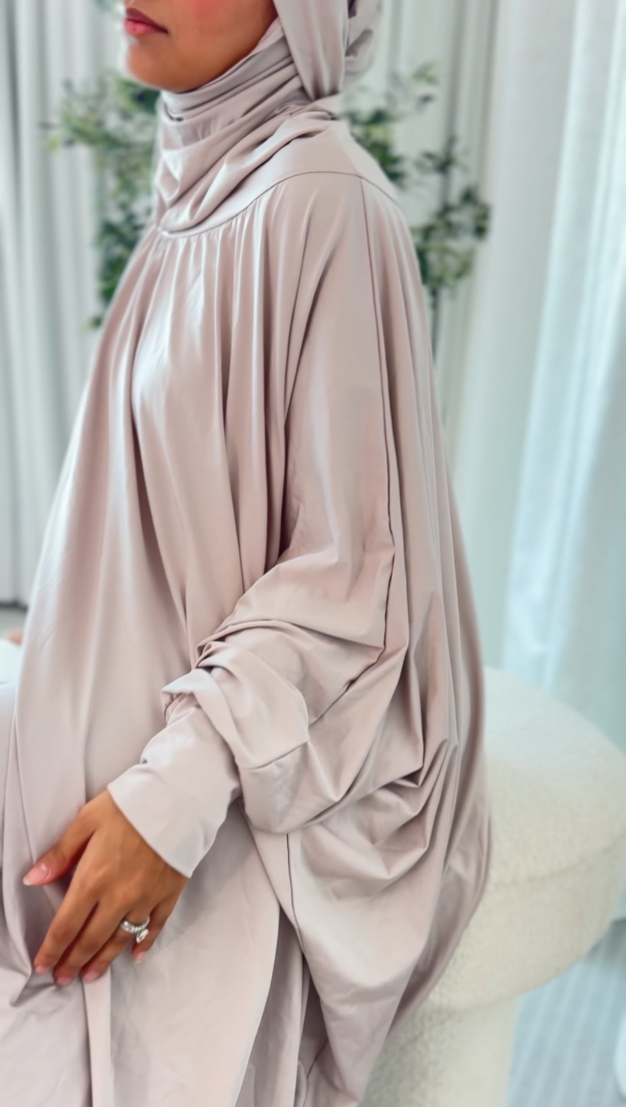 Beige burqa stretch fabric