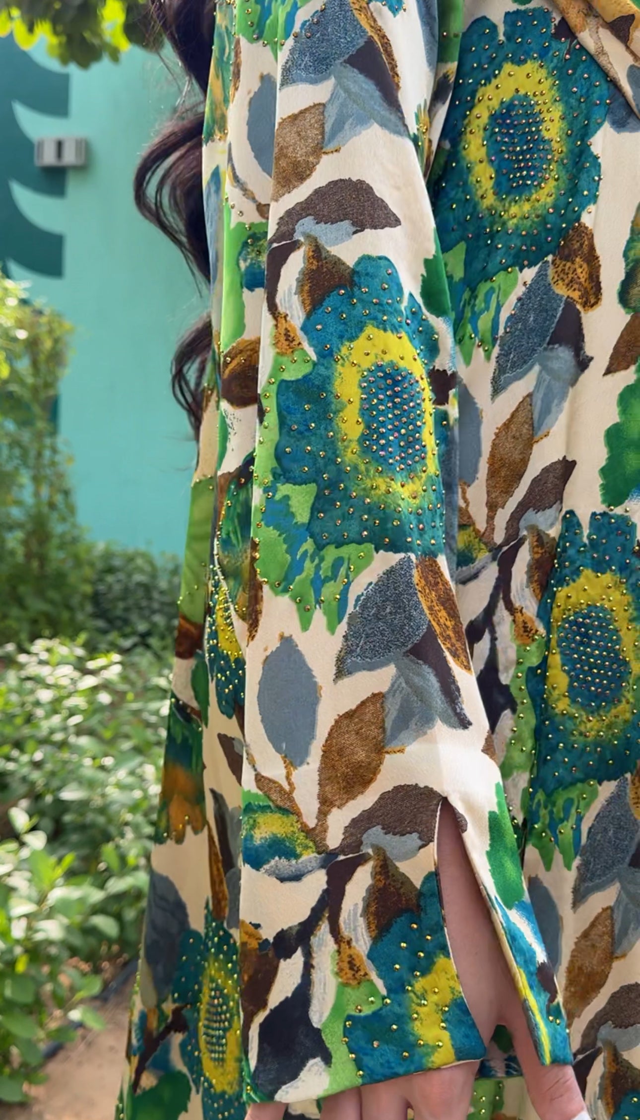 Green 🍏 floral Abayah with matching scarf