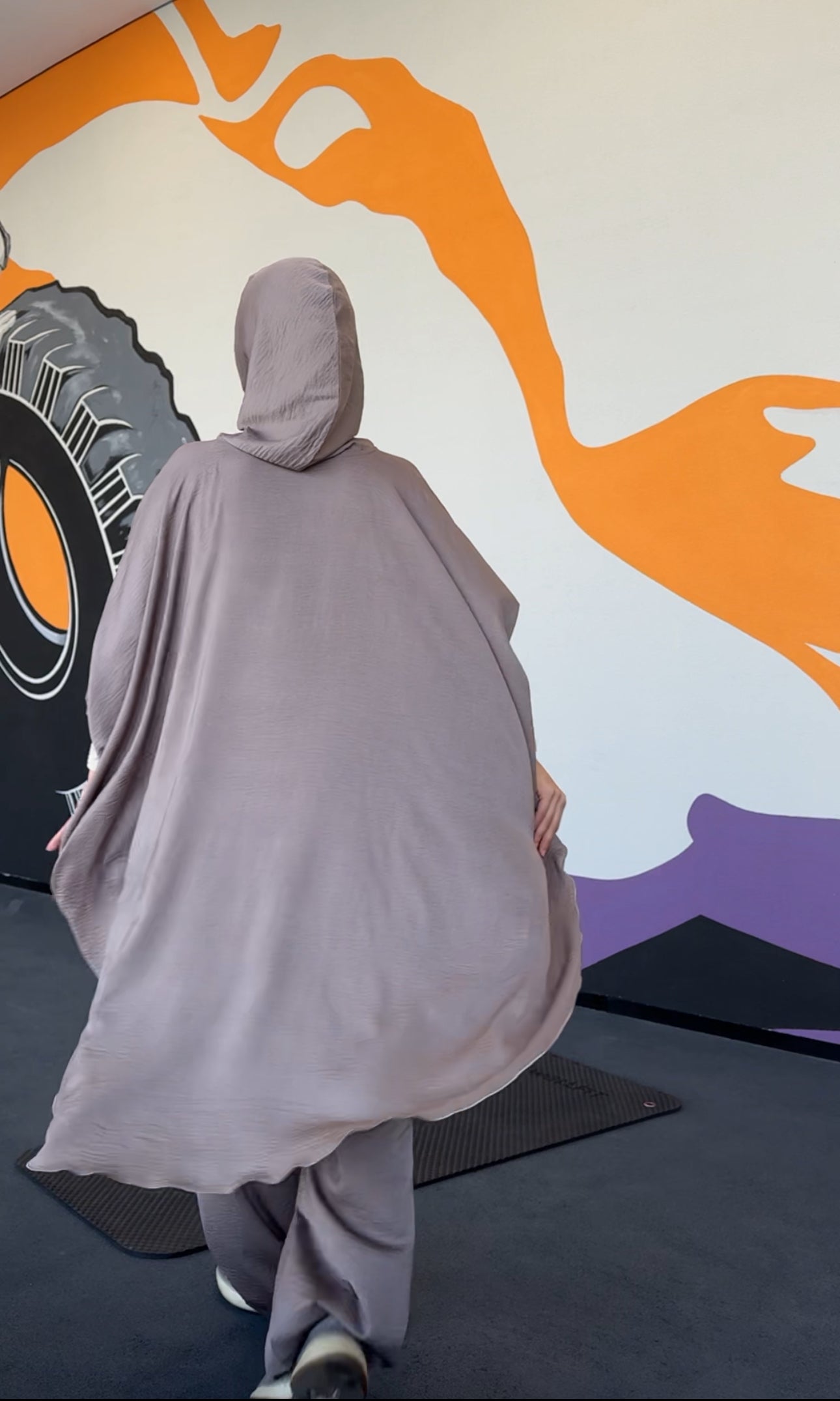 Beige Hooded Gym Set