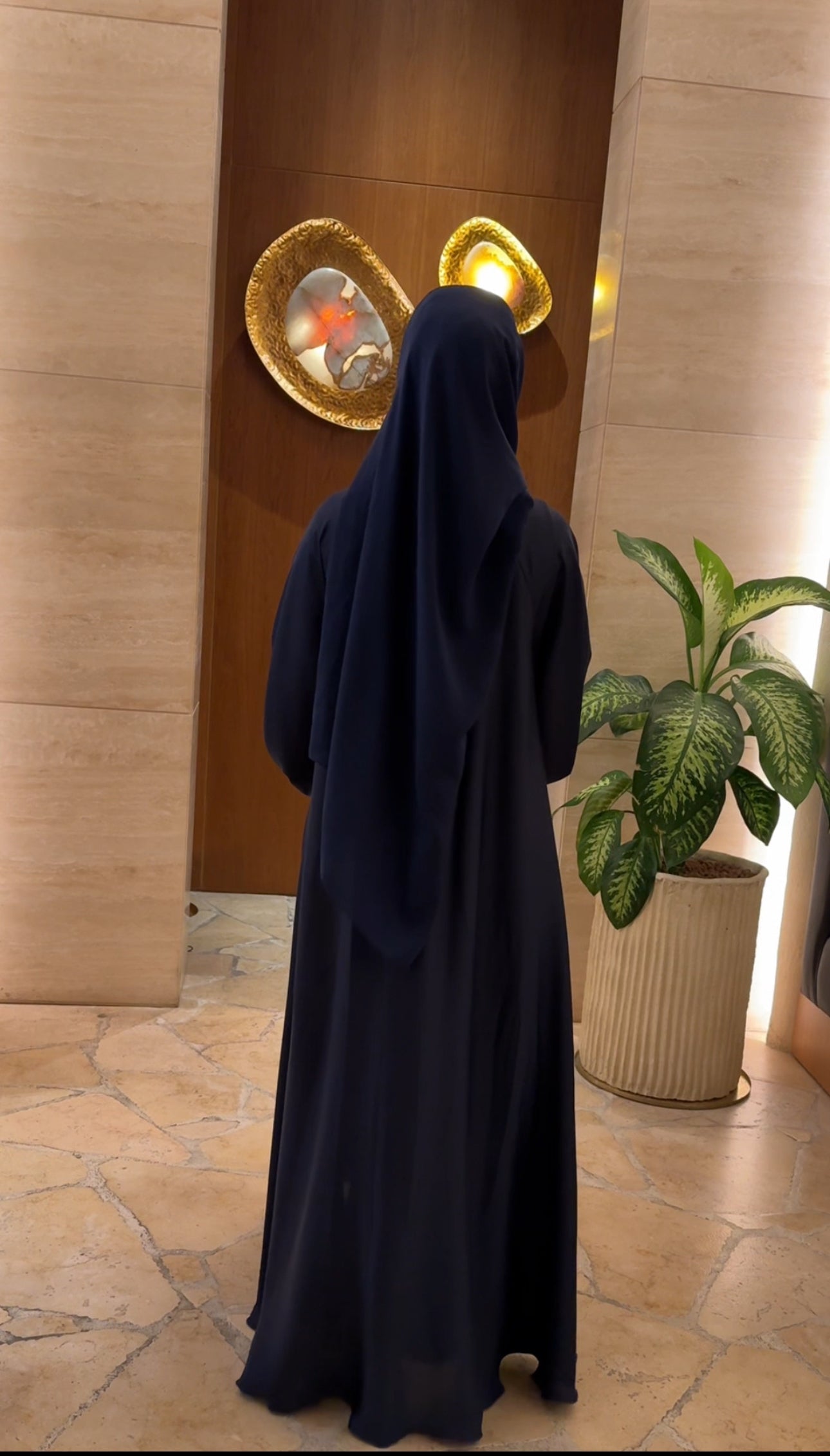 Navy flow abayah