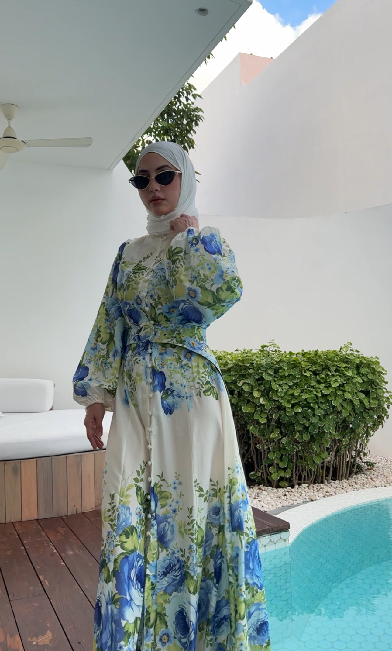 Blue and white floral 🦋 Eid dress