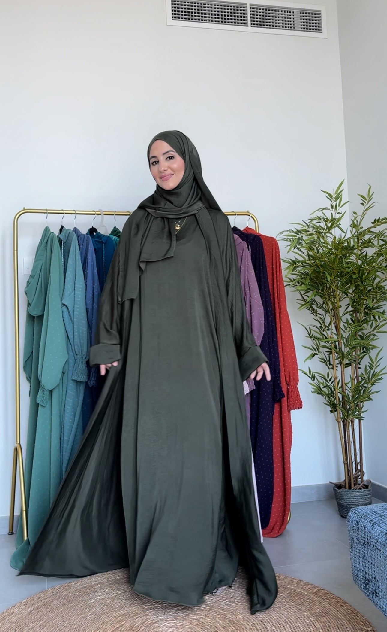 Army green 3 piece abayah with inner and scarf