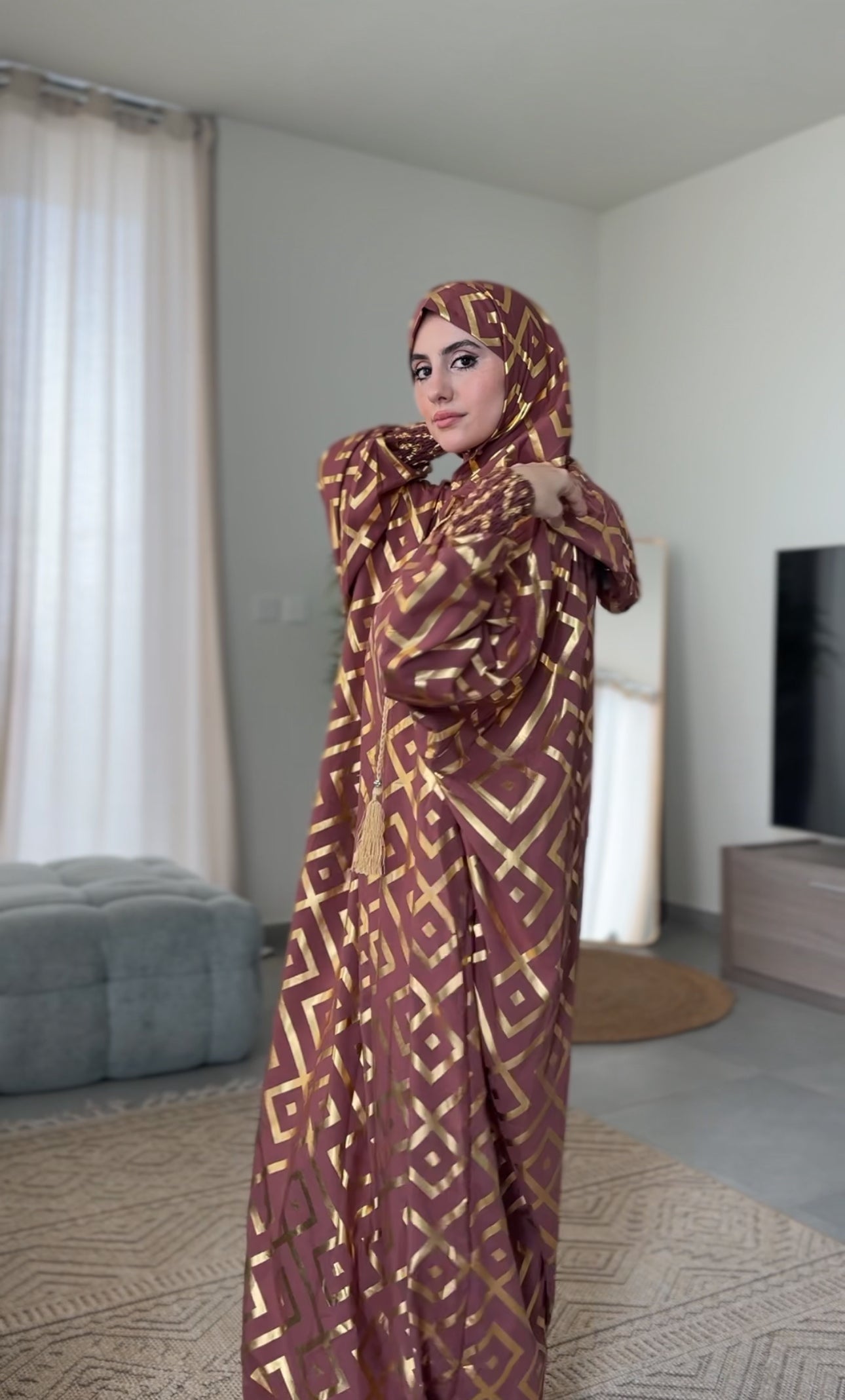 Pinkish brown burqa with gold geometric lines