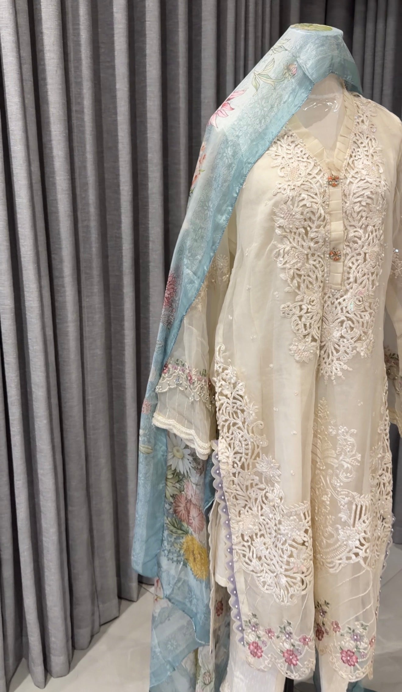 Sari with pants and scarf