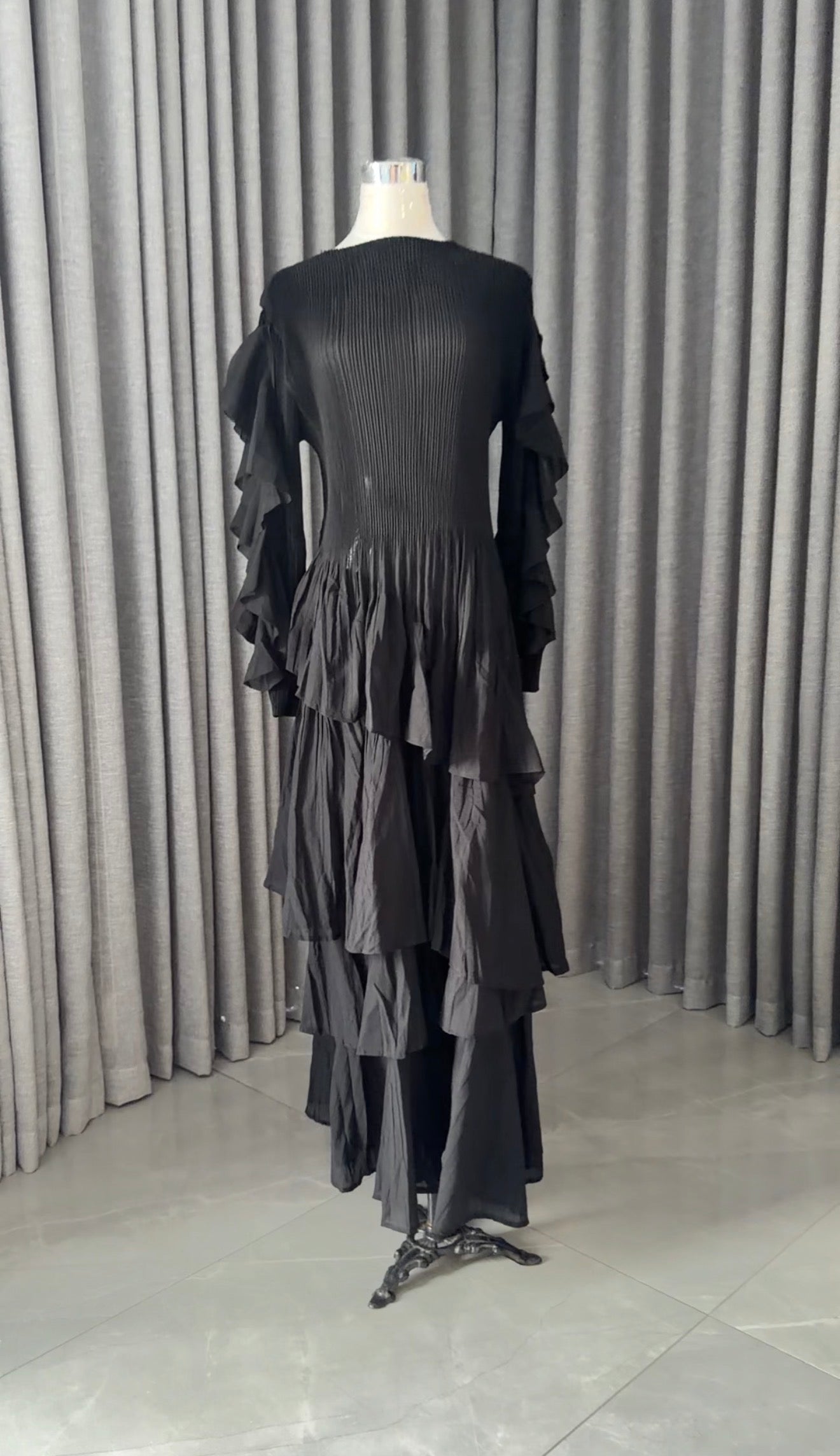 Off-white Sari with pants