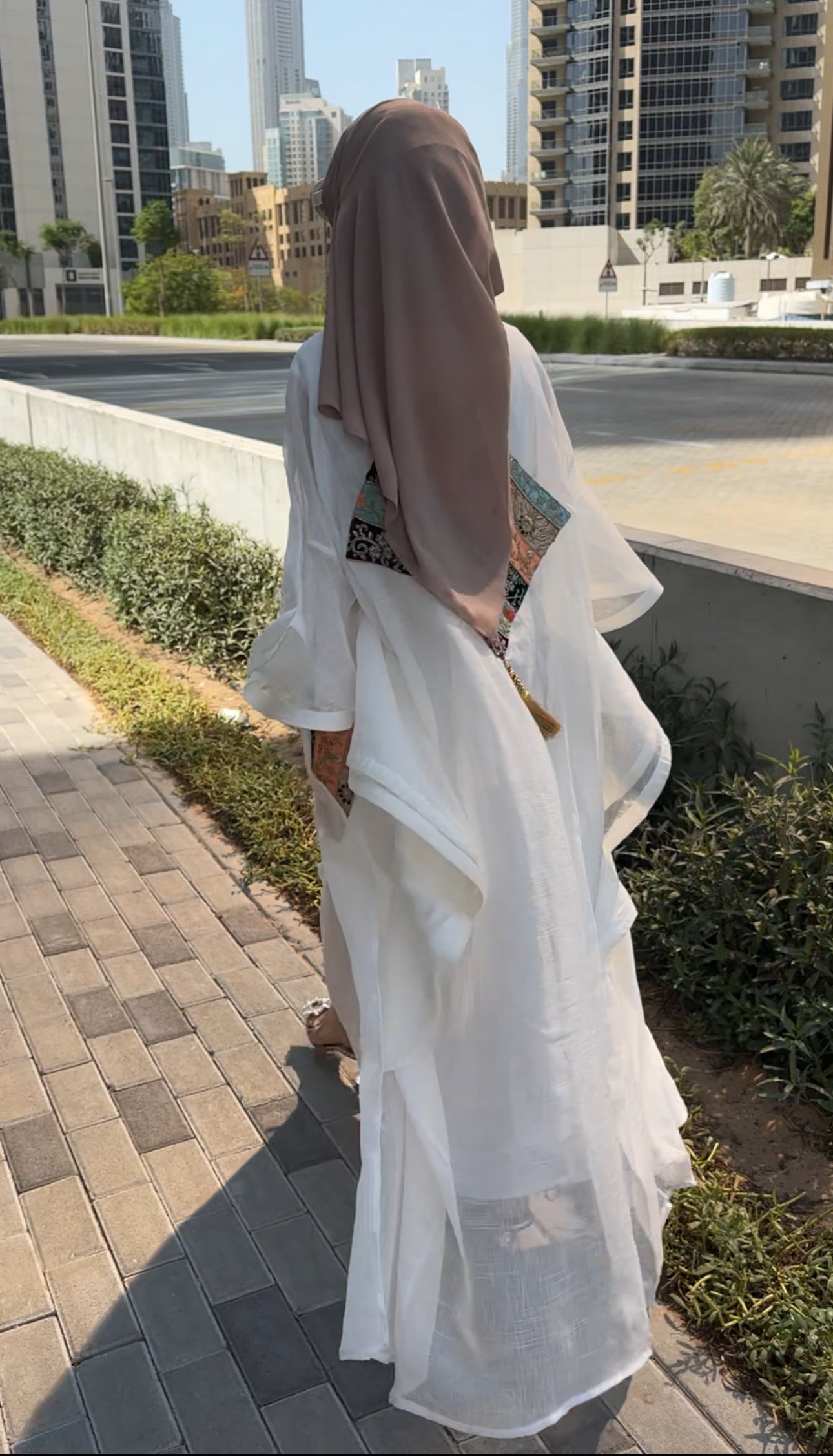 Nikah Collection - Kuwaiti Style Two Piece White Abayah with Inner and Belt