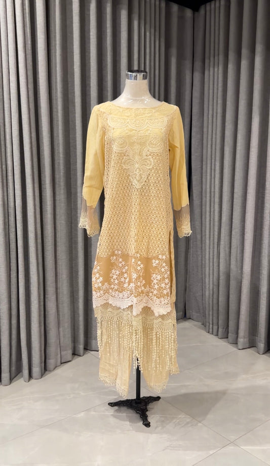 Off-white Sari with pants