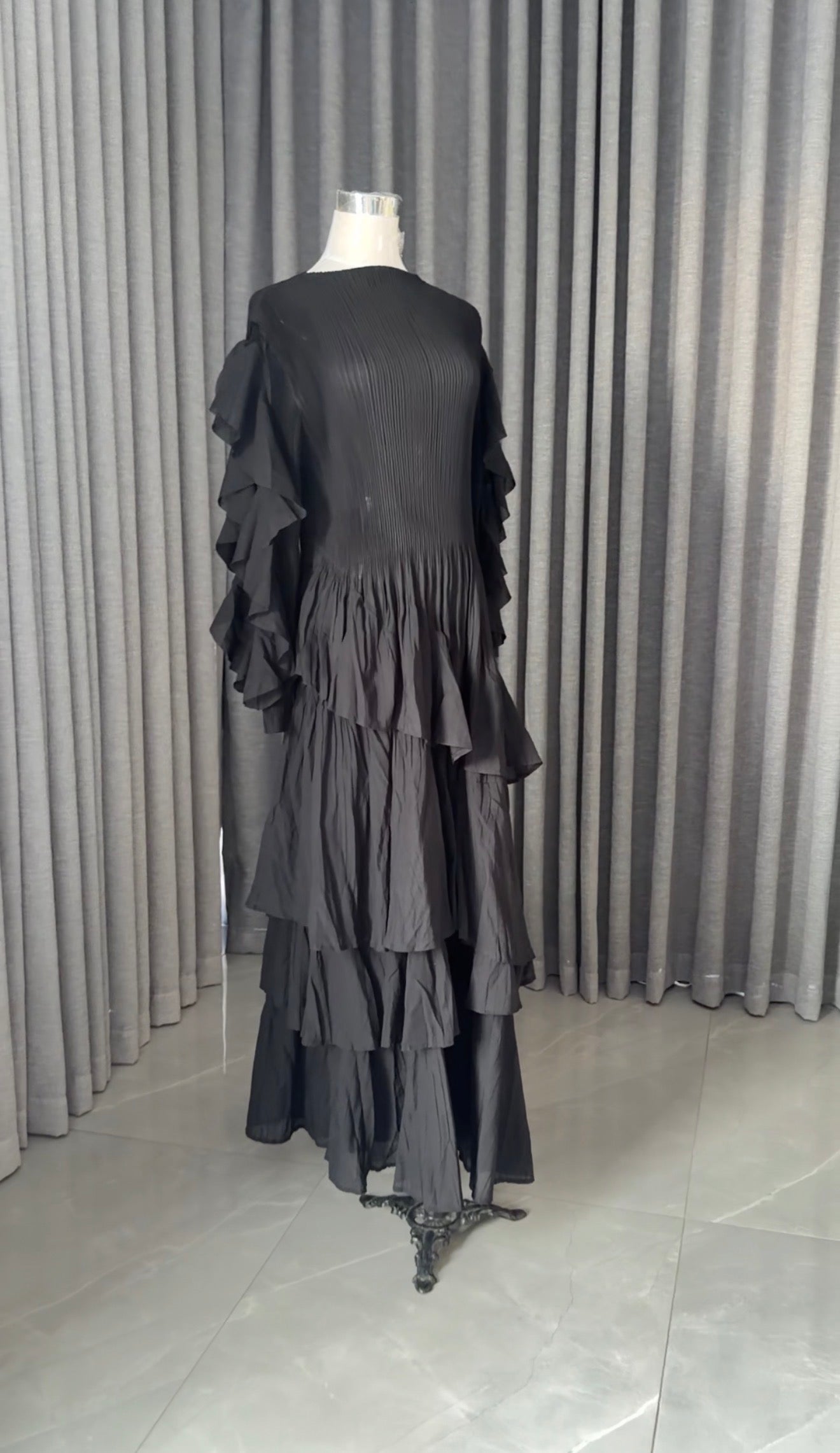 Off-white Sari with pants