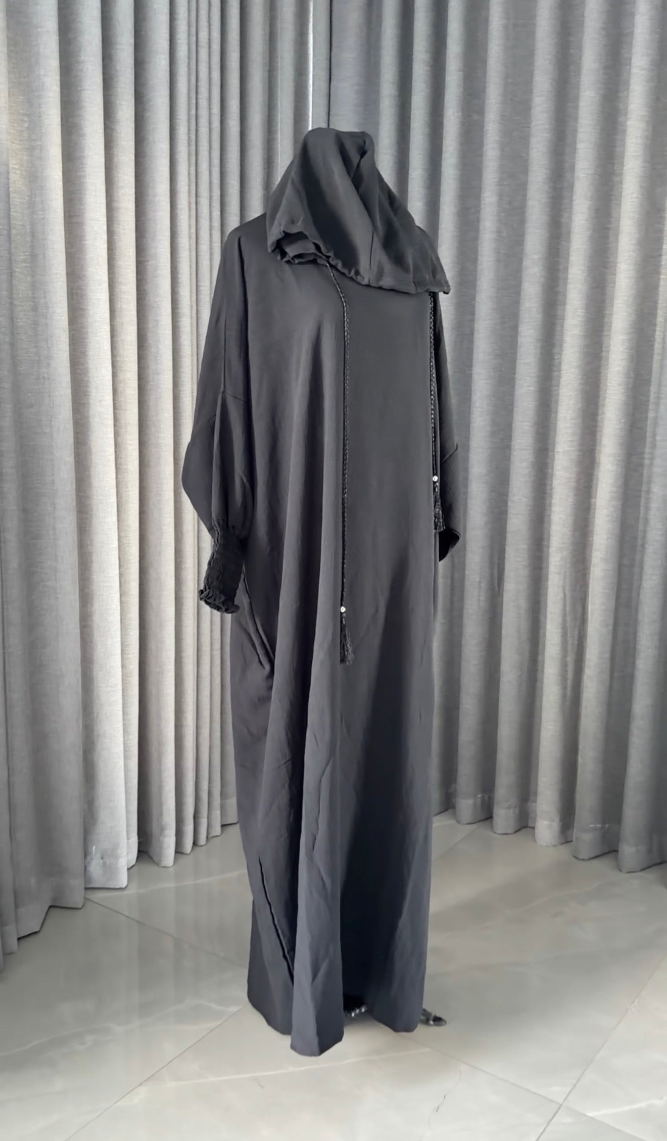 Black burqa without dots