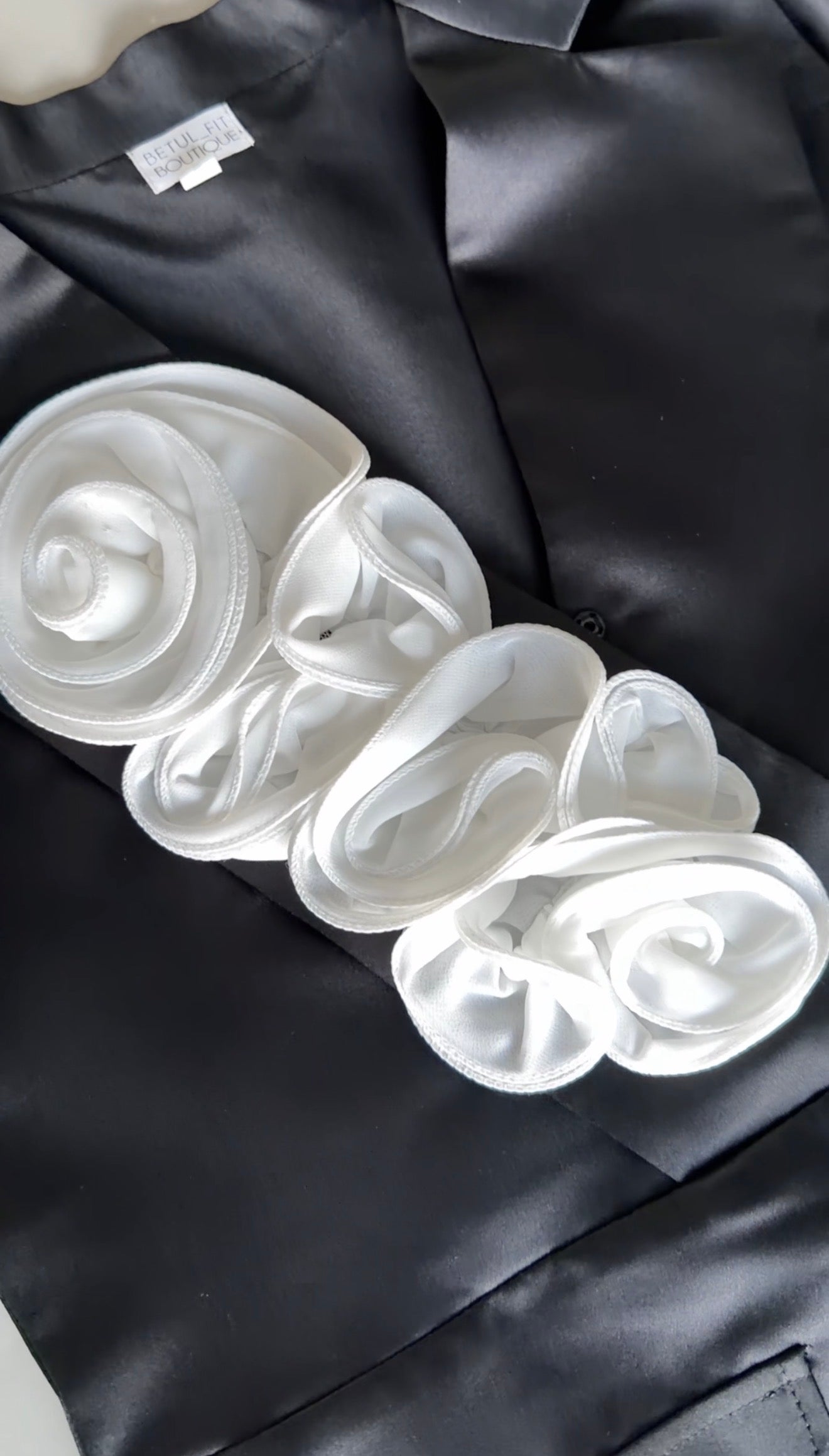 Off-white Sari with pants