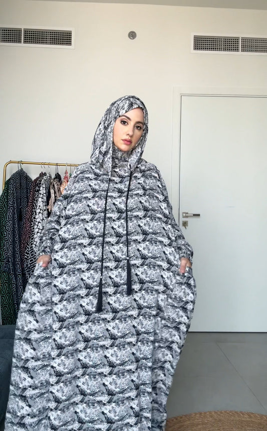 Black and white burqa with pockets
