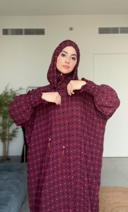 Maroon burqa with black dots