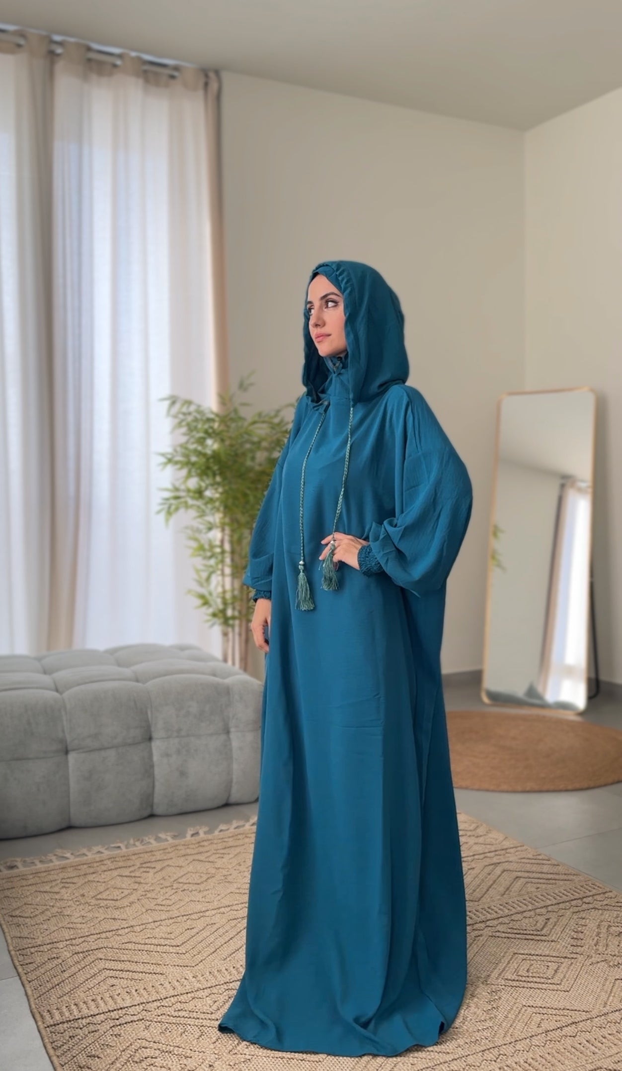 Desert Teal burqa with no dots