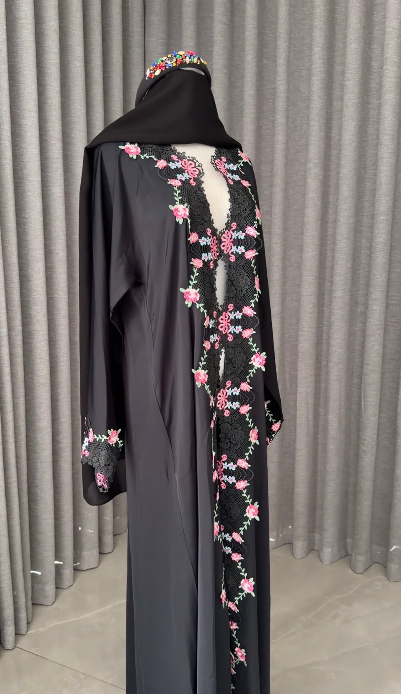 Black Lace Abayah