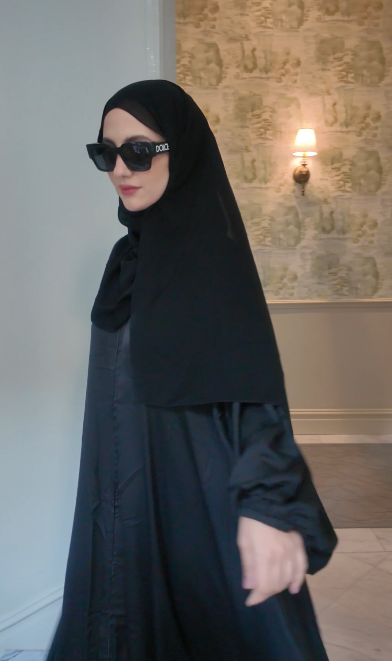 Black flow abayah with attached hijab