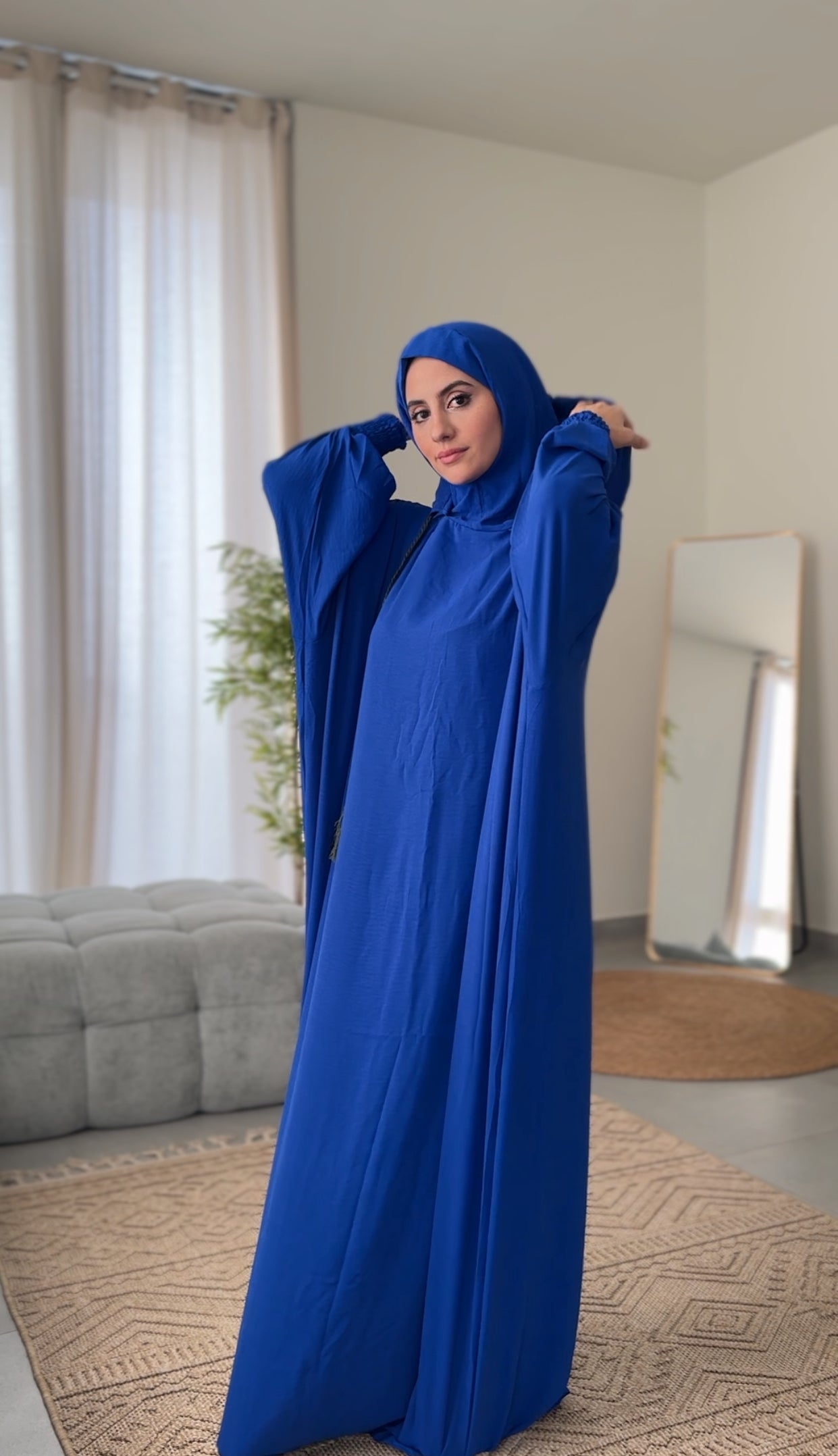 Royal Blue burqa with no dots